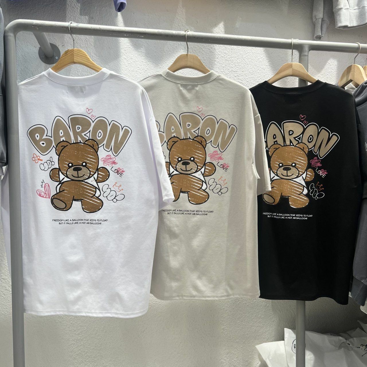 熊仔圖案英文字短袖Tee BARON-169T