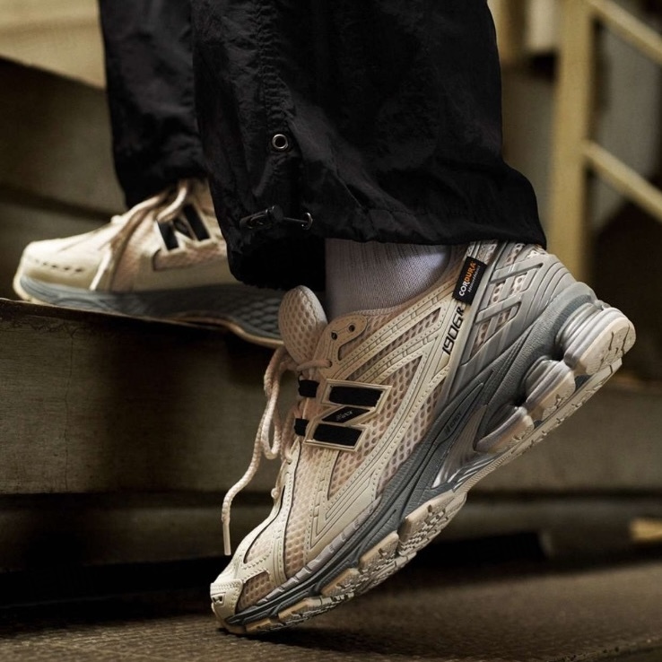 NEW BALANCE 1906R 米白灰 杏白 灰杏 復古 休閒 男款 U1906ROC