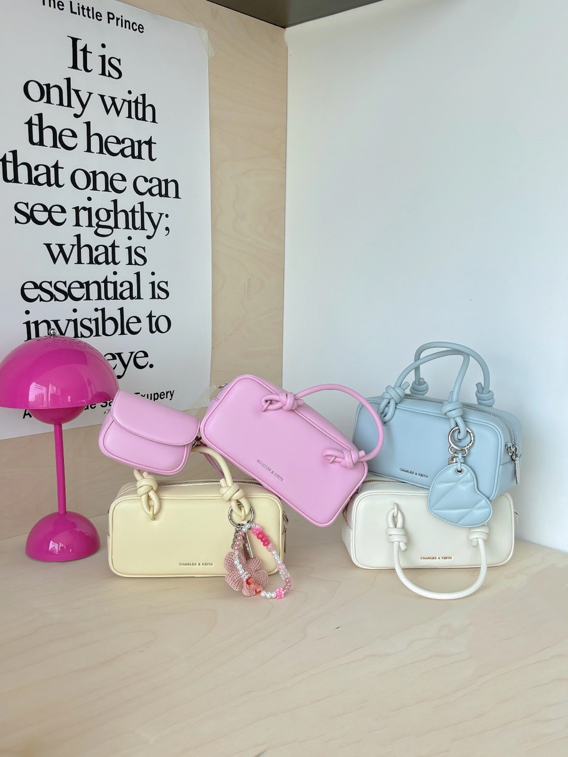 CHARLES & KEITH 小CK 奶油軟糖包