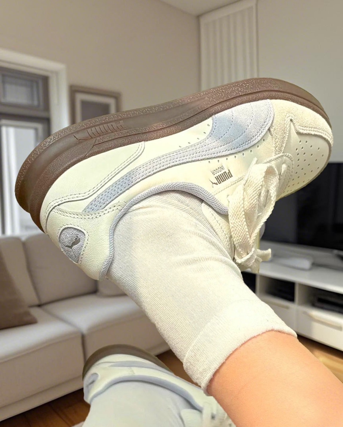 PUMA 米白色低幫板鞋 男女同款（舒適防滑款）