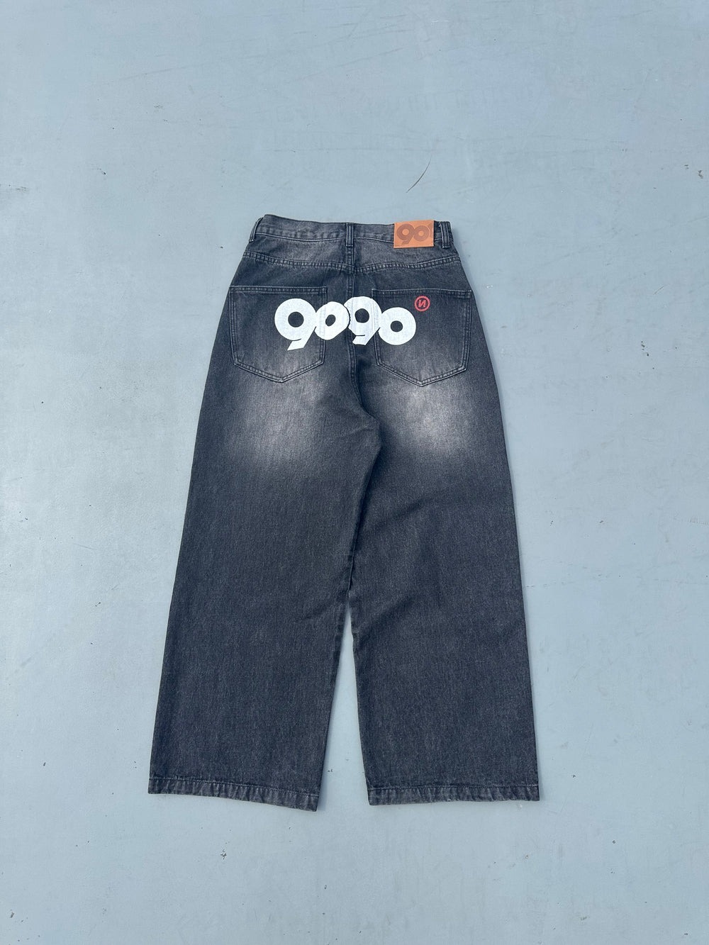 2025SS 9090 OG Logo Painted Denim Pants 樹紋屁股9090字體超限量 2025SS 9090 OG Logo Painted Denim Pants 樹紋屁股9090字體超限量