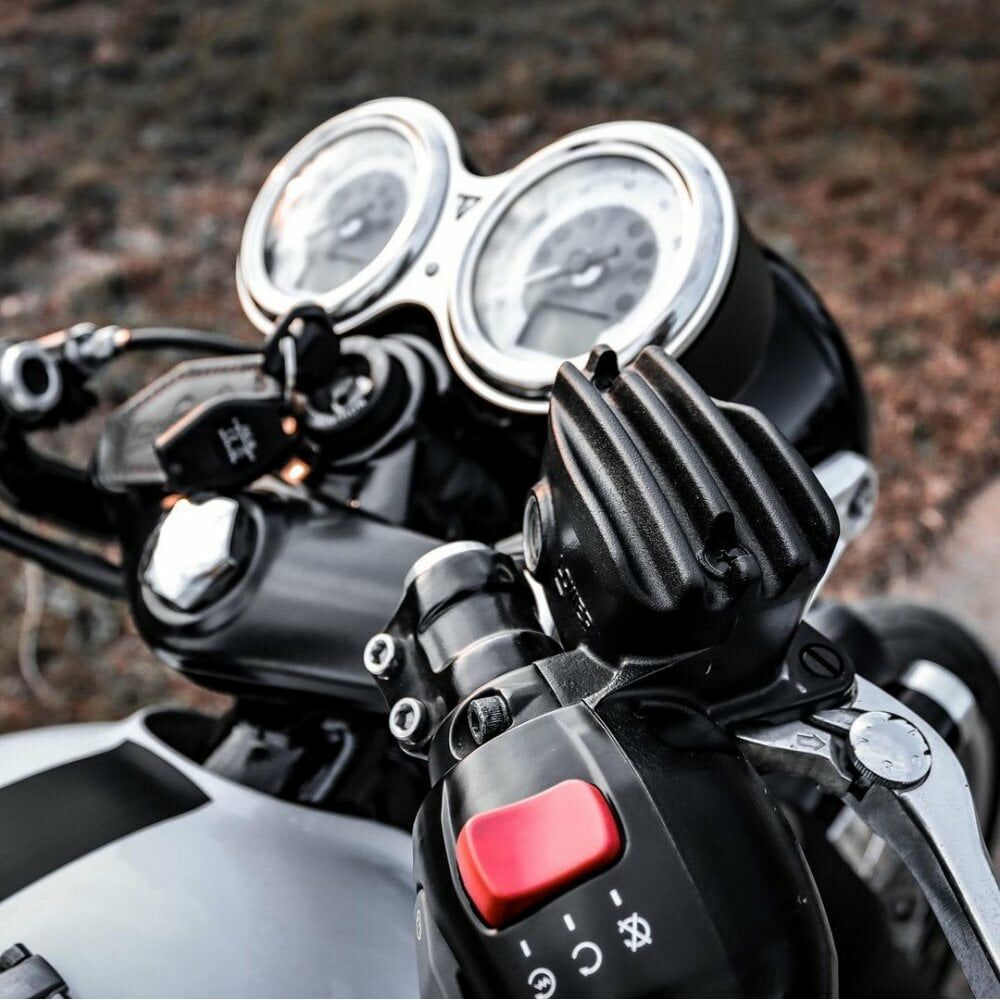 Motone 凱旋通用 鑄造 油杯蓋 鰭片 - 黑