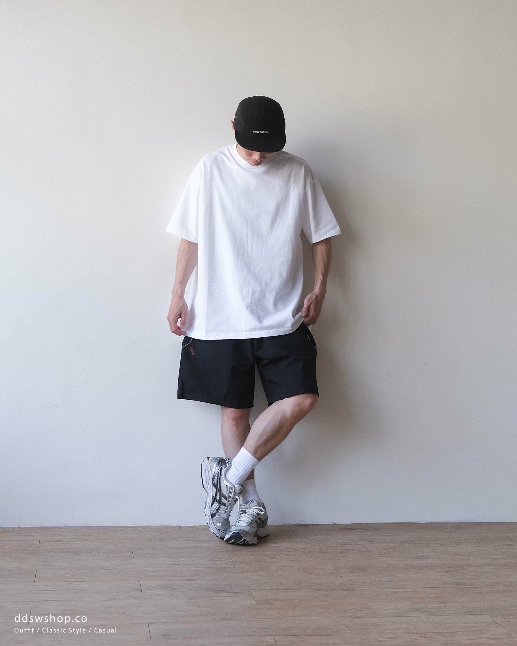 D.CLOSET 三防拼接 反光條 休閒短褲