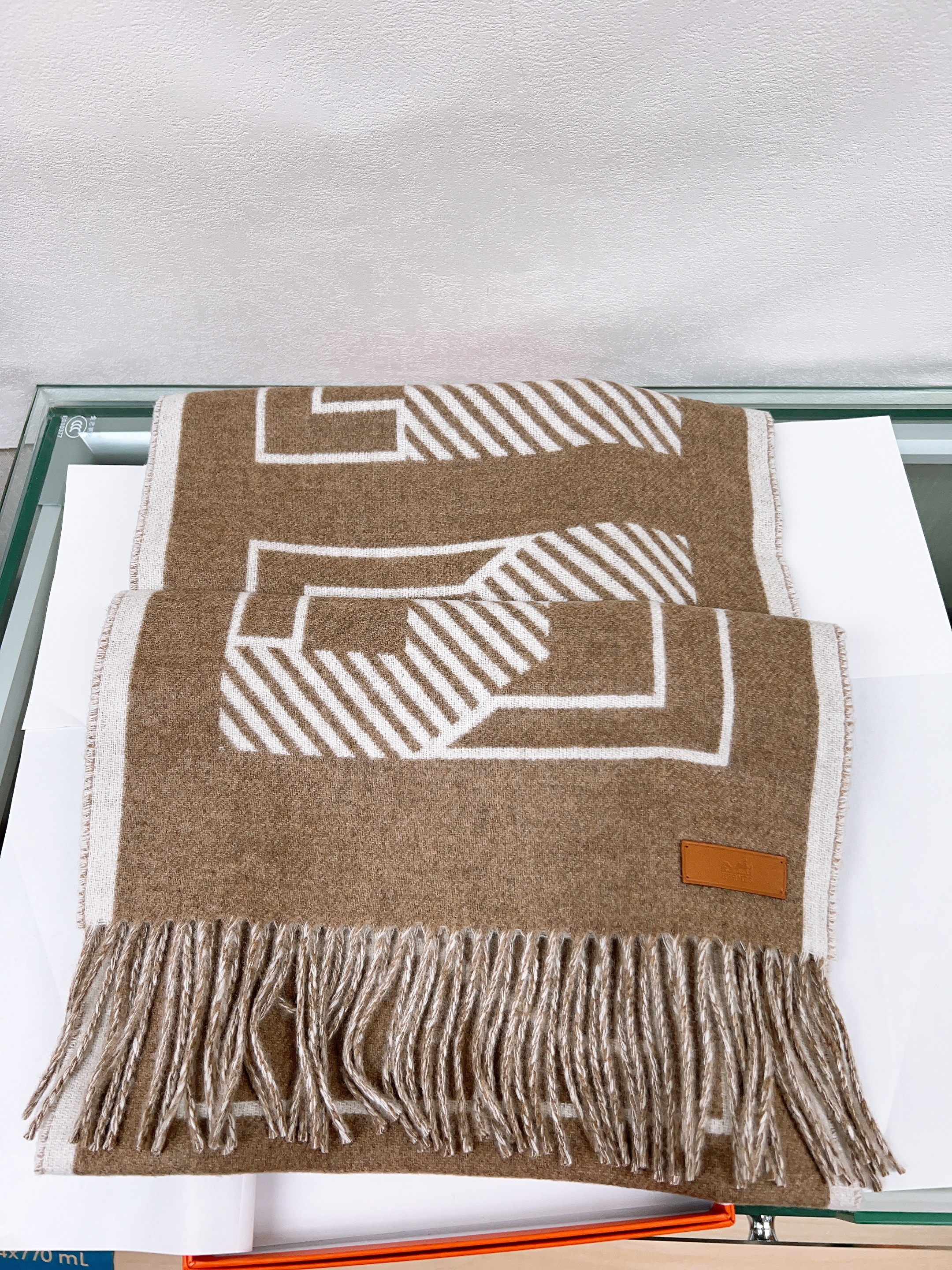 *Brand New* Hermes casaque lettres au carre muffler/scarf (puce / ivoire)