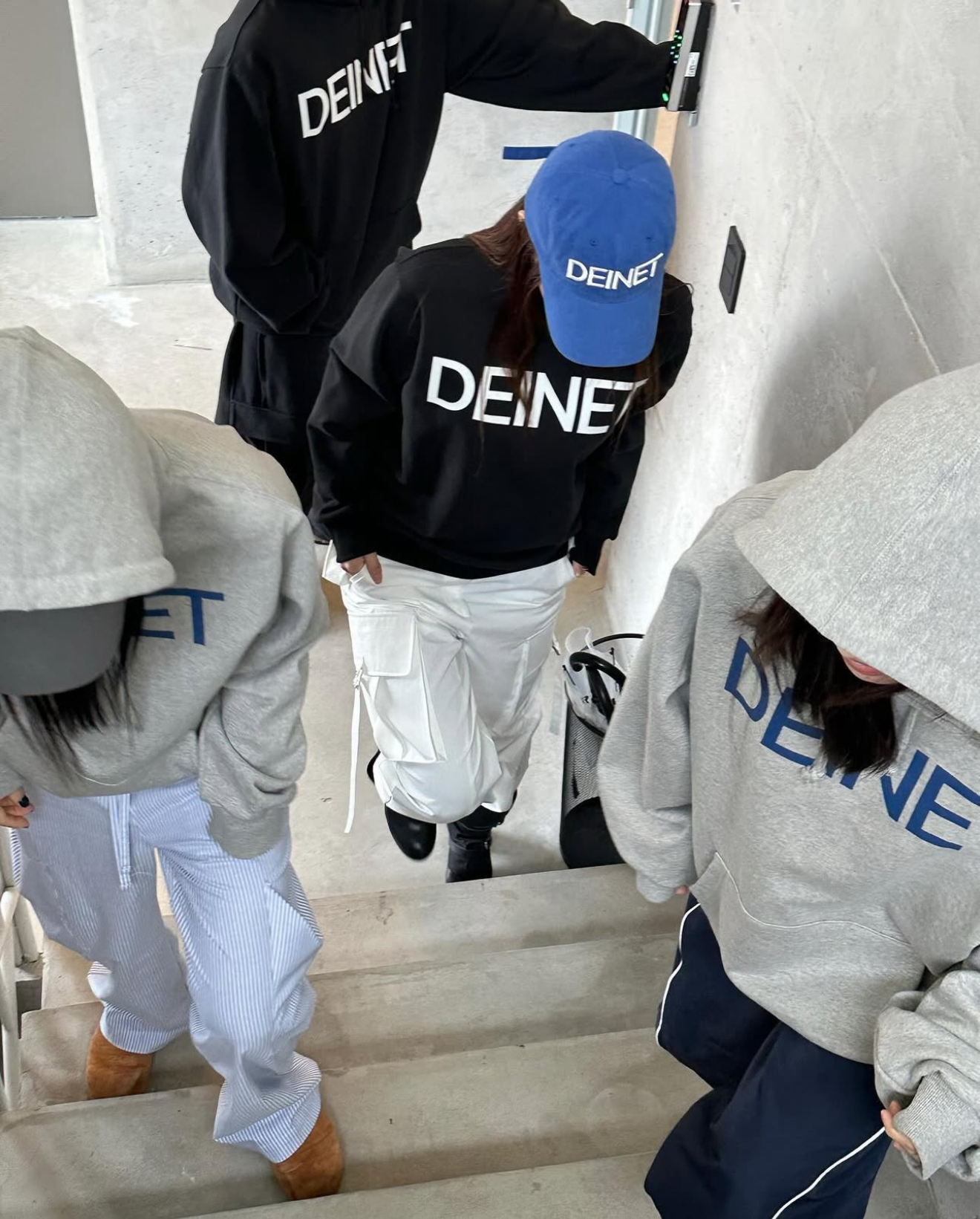 DEINET ♥ DEINET LOGO PAINTING CAP/追跡付 DEINET(デイネット)のレディース キャップ 人気アイテム