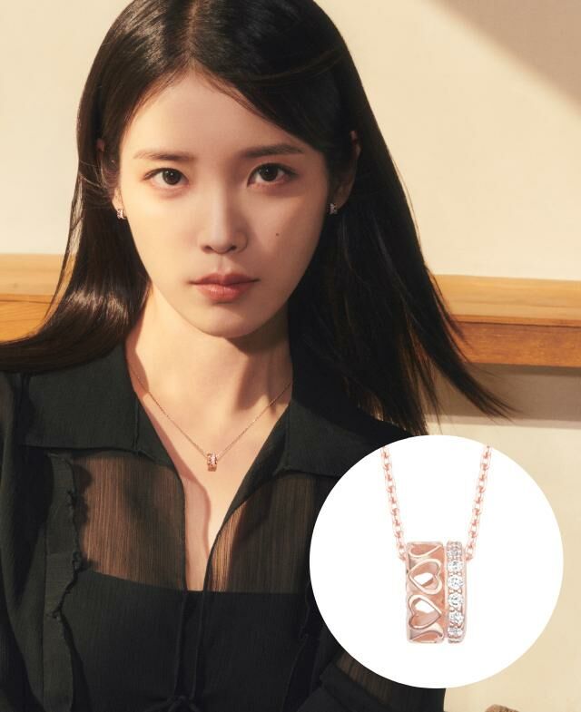 J.estina LALA J Heart Necklace