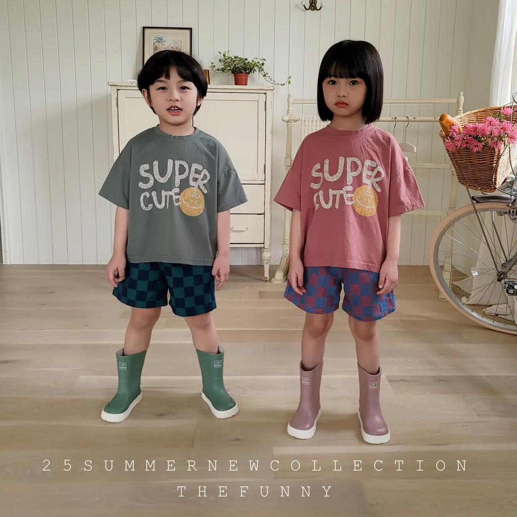 韓國 The Funny- 25夏 Super Cute 笑臉上衣（兩色）