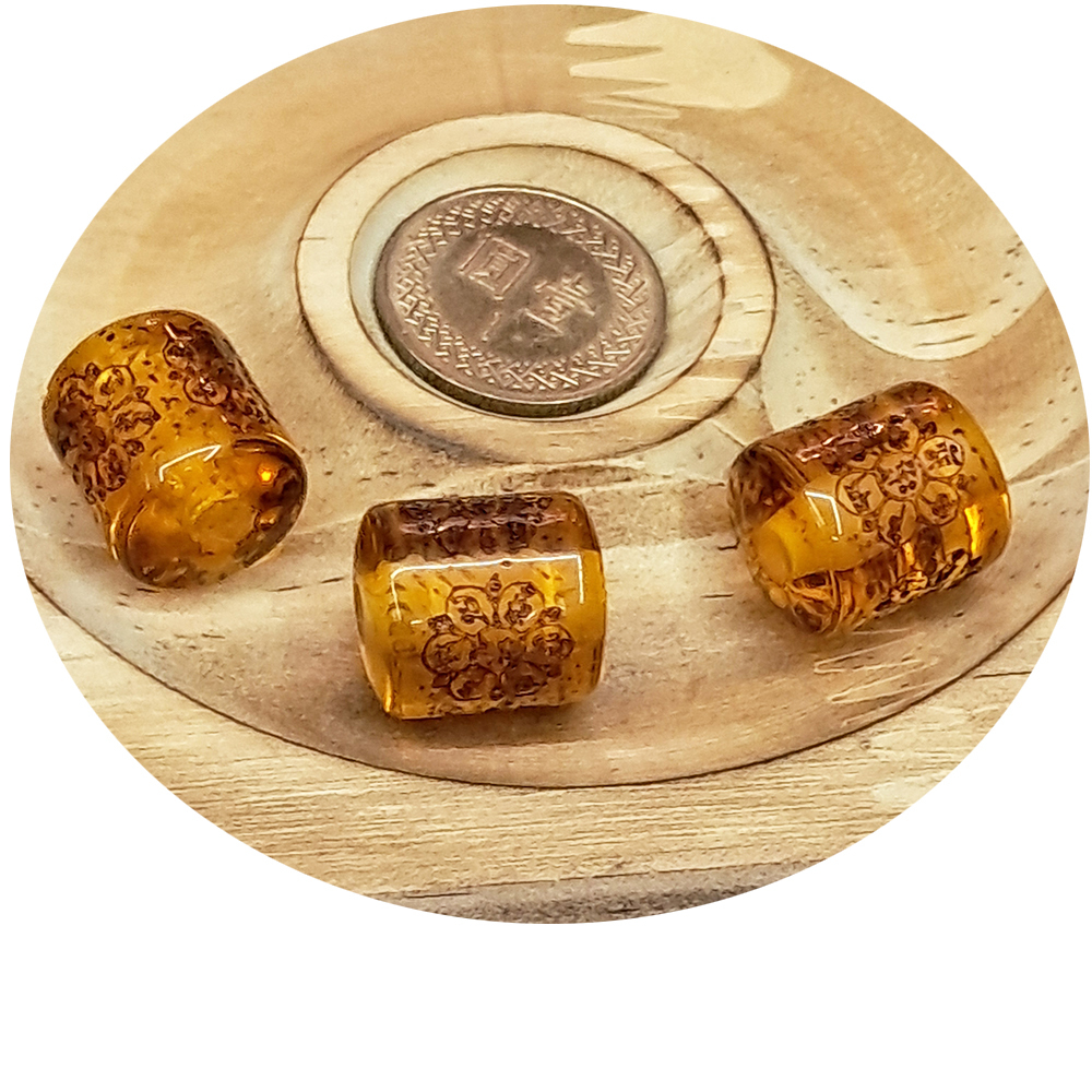 六字真言(琥珀毫雕)1.5*1.3公分【十方】154611