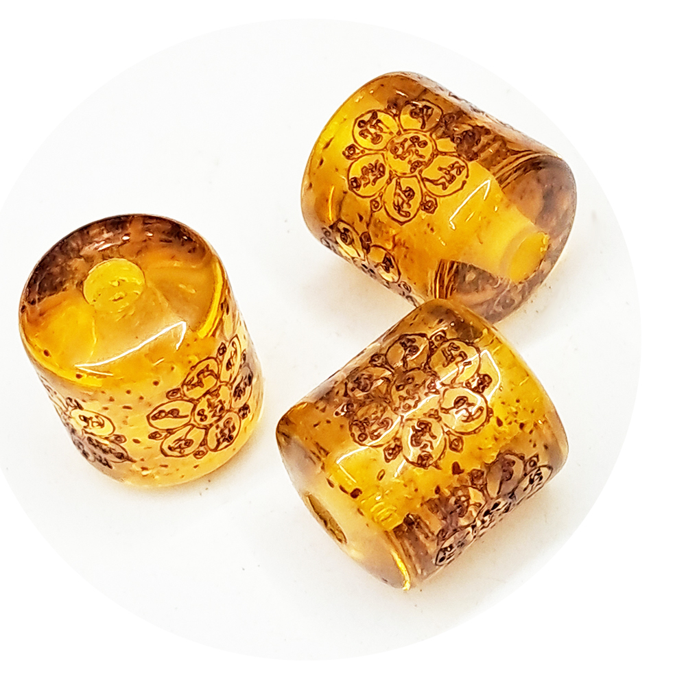 六字真言(琥珀毫雕)1.5*1.3公分【十方】154611