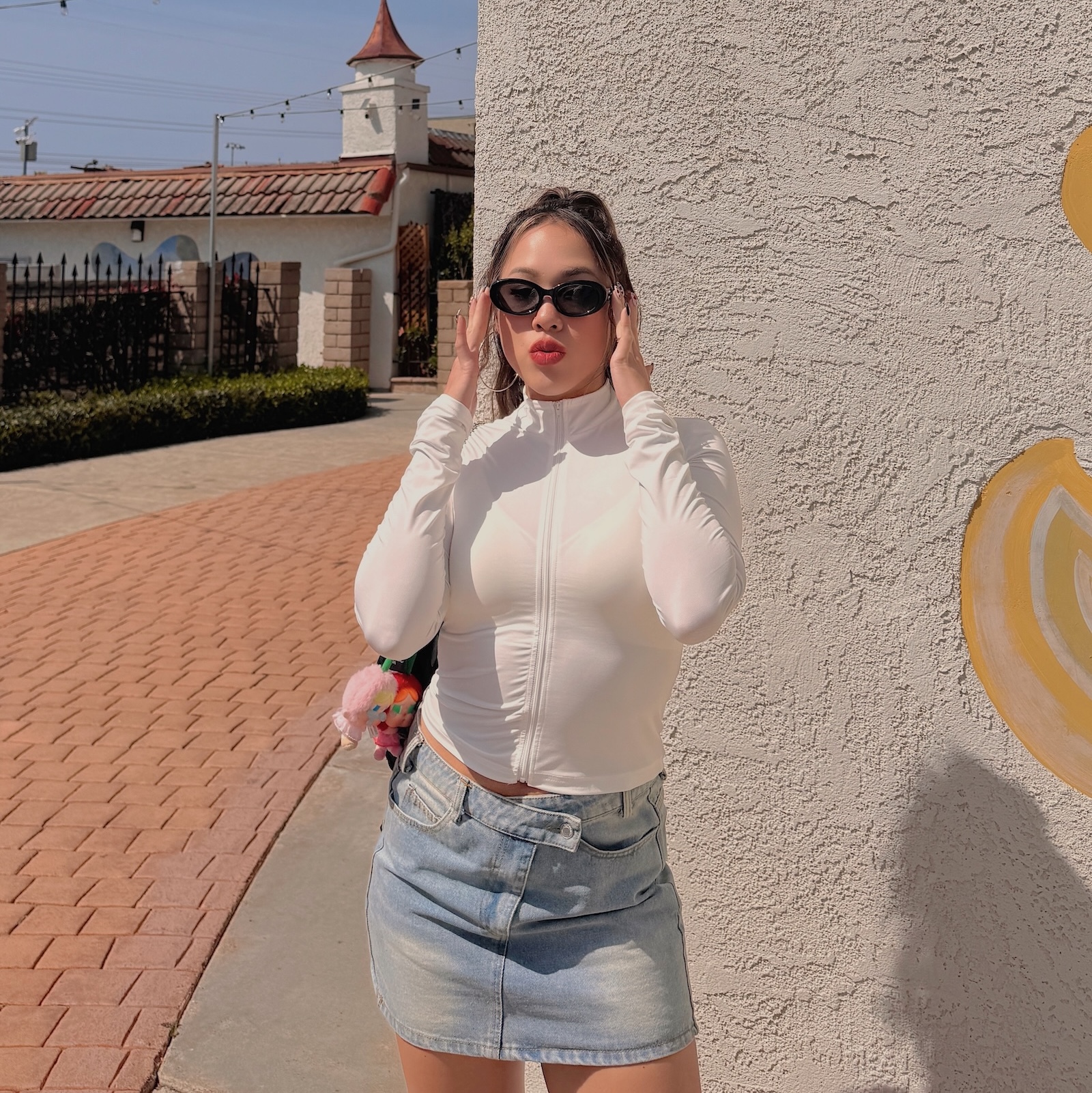 Cali white🤍美式運動拉鍊Tee