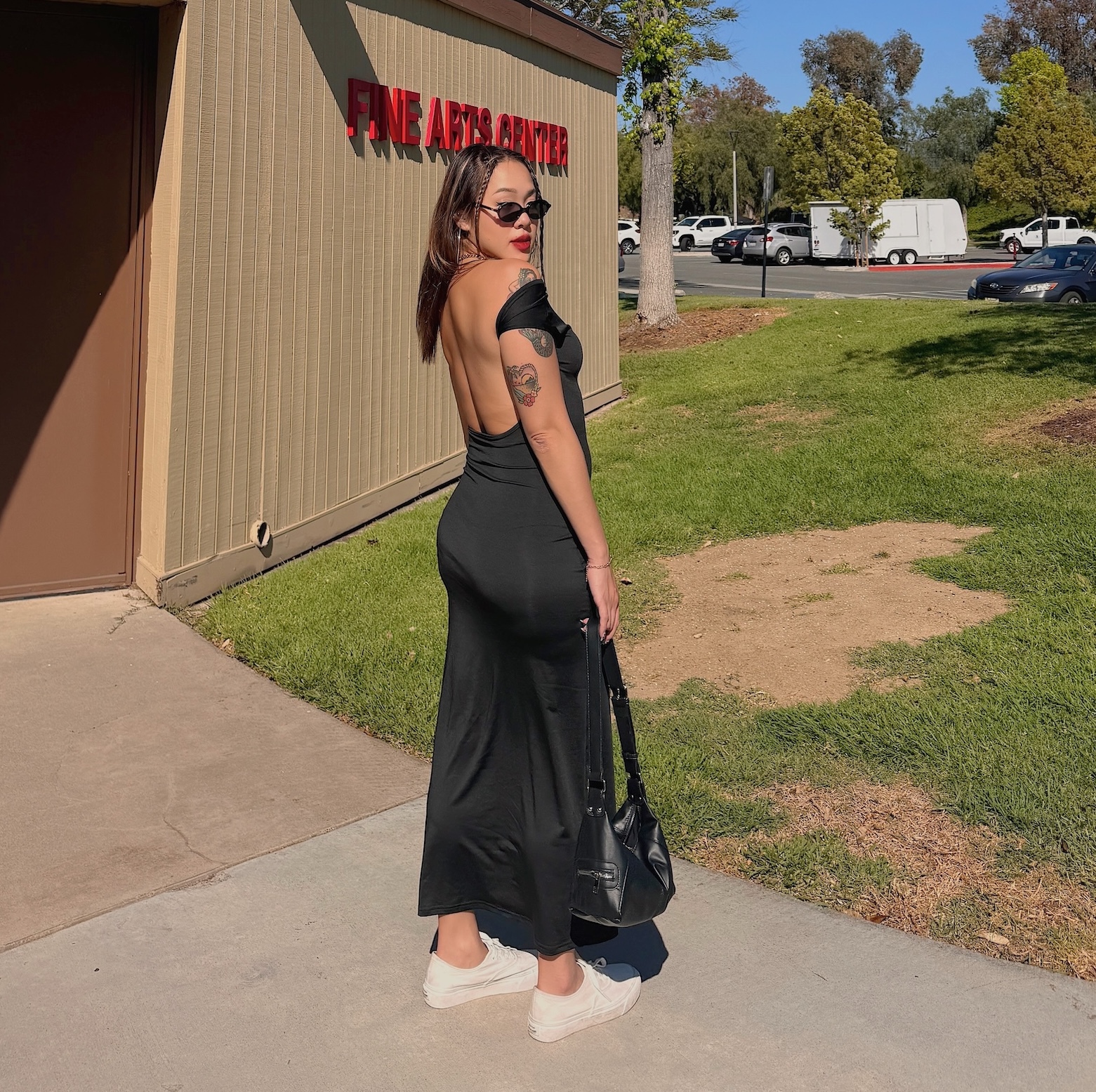 微辣美黑🖤大U背簡約長洋