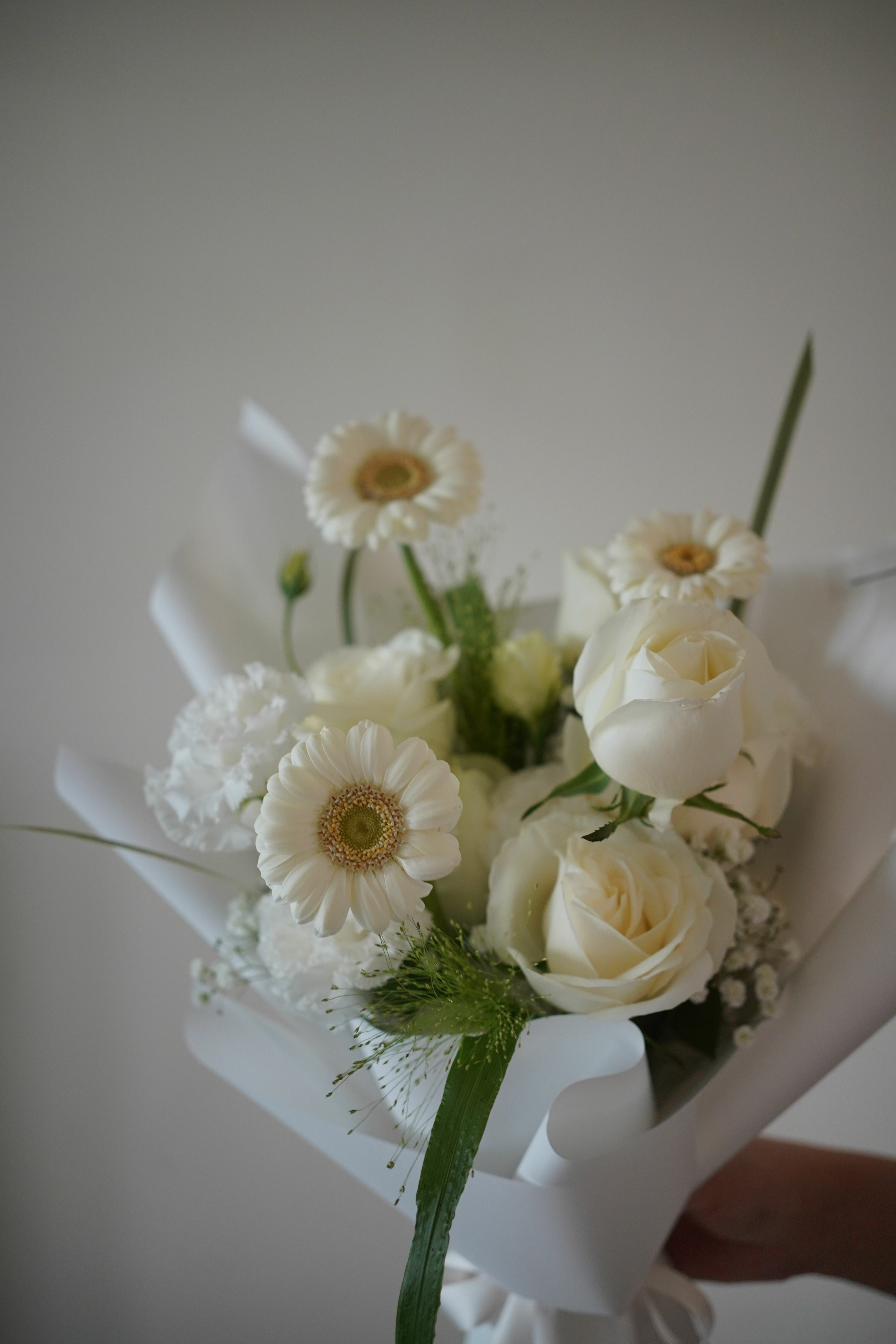 Blooming.sein 林粼花藝設計 花束 花禮 純白色系