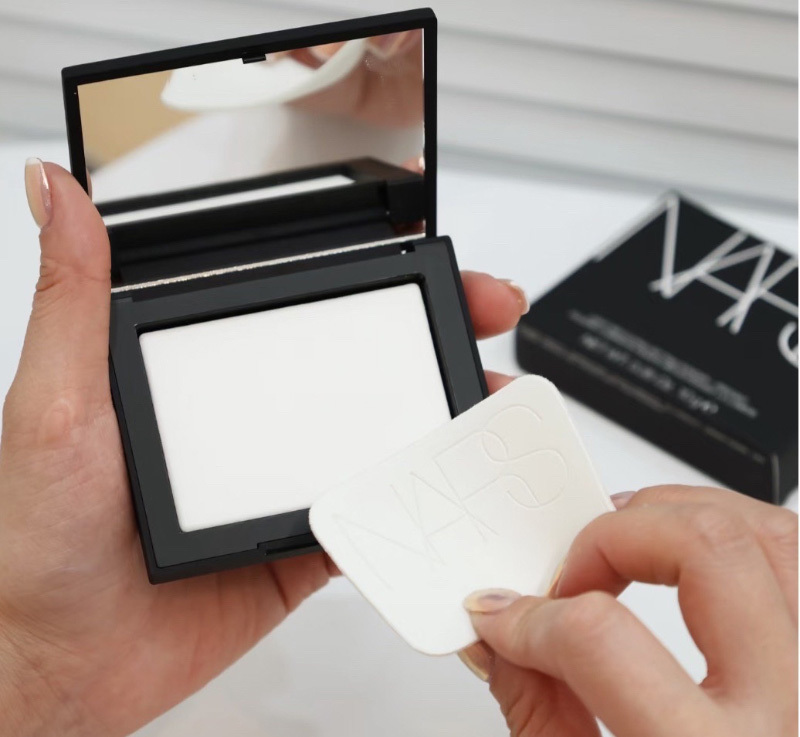 Nars 裸光蜜粉餅 10g