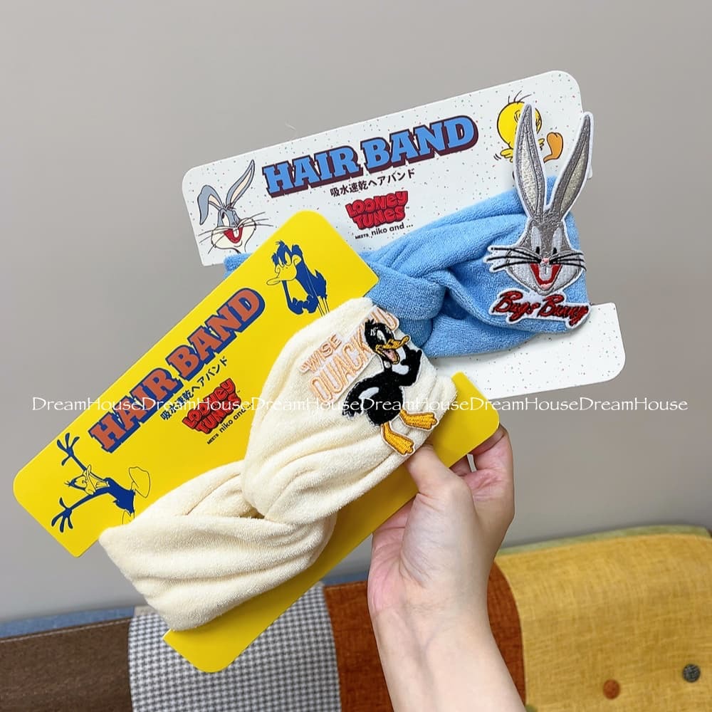niko and...樂一通 LOONEY TUNES 兔巴哥 達菲鴨刺繡 絨毛頭巾 吸水髮帶 髮帶 洗臉髮帶
