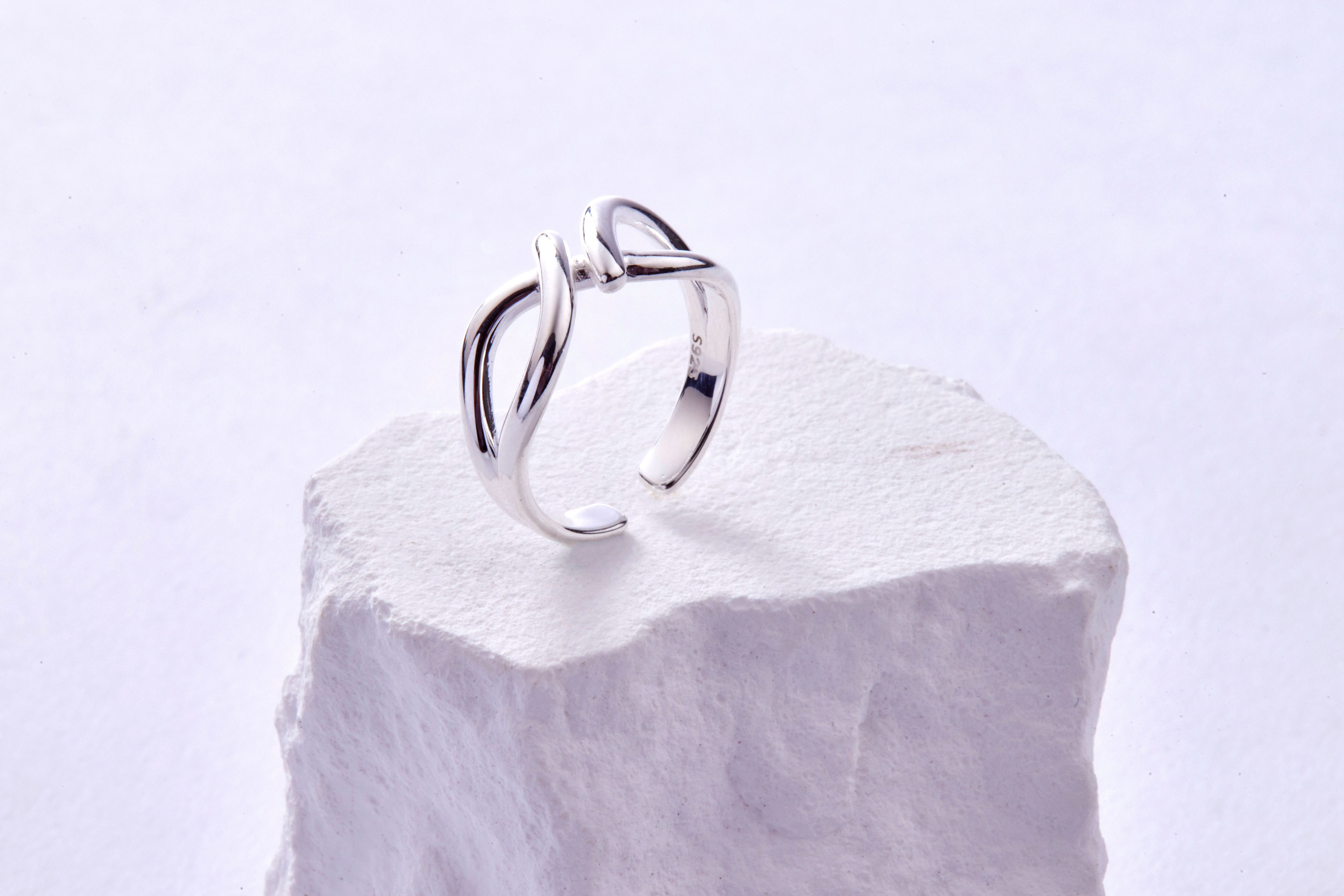 R1020 | 純銀扭結交錯戒指