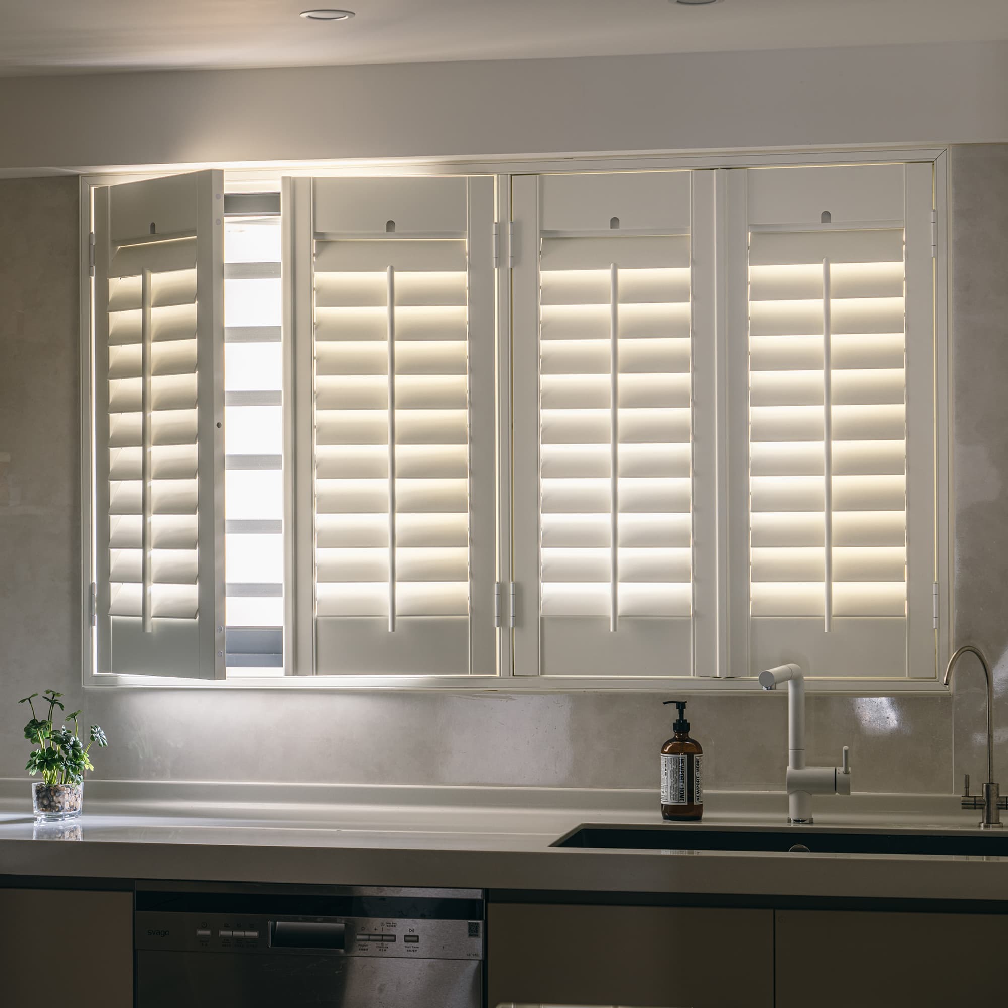 Sunline塑鋁百葉窗