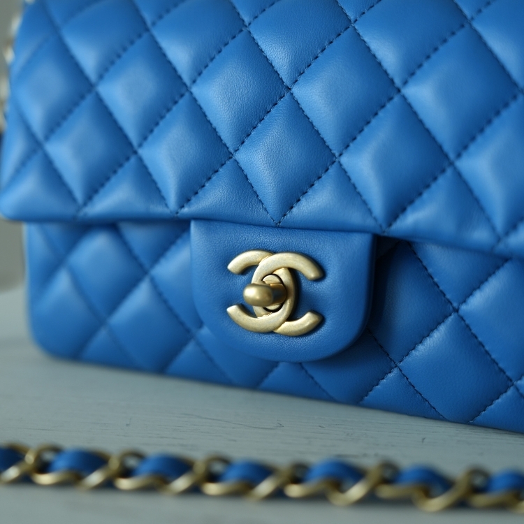 Chanel 藍色CF20