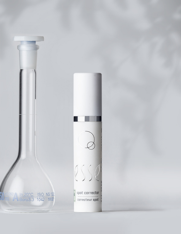 Esse 維他命 B3 補骨脂酚重點祛痘精華 Clarifying Spot Corrector R14 10ml