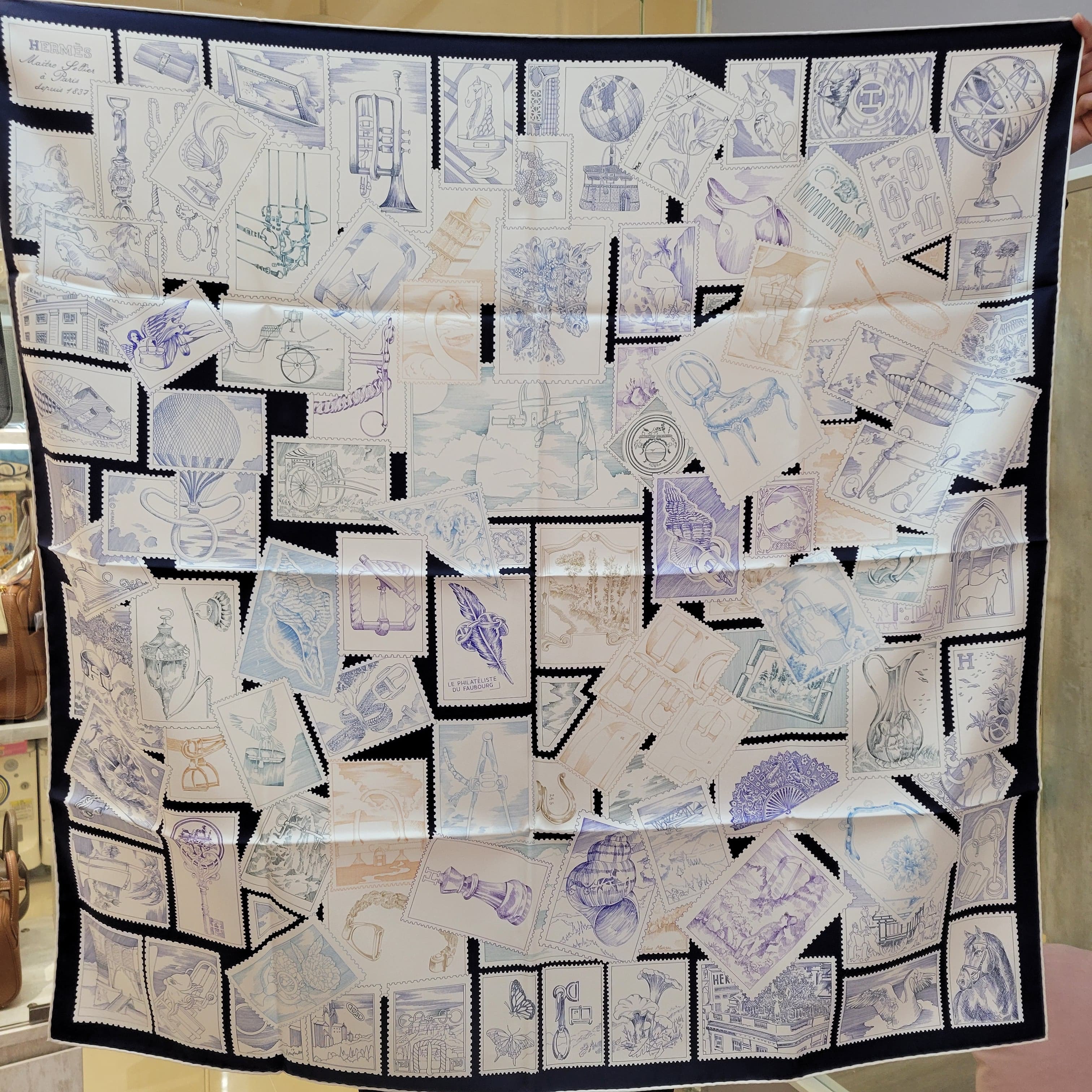 HERMES Le Philateliste du Faubourg scarf 90 marine / bl