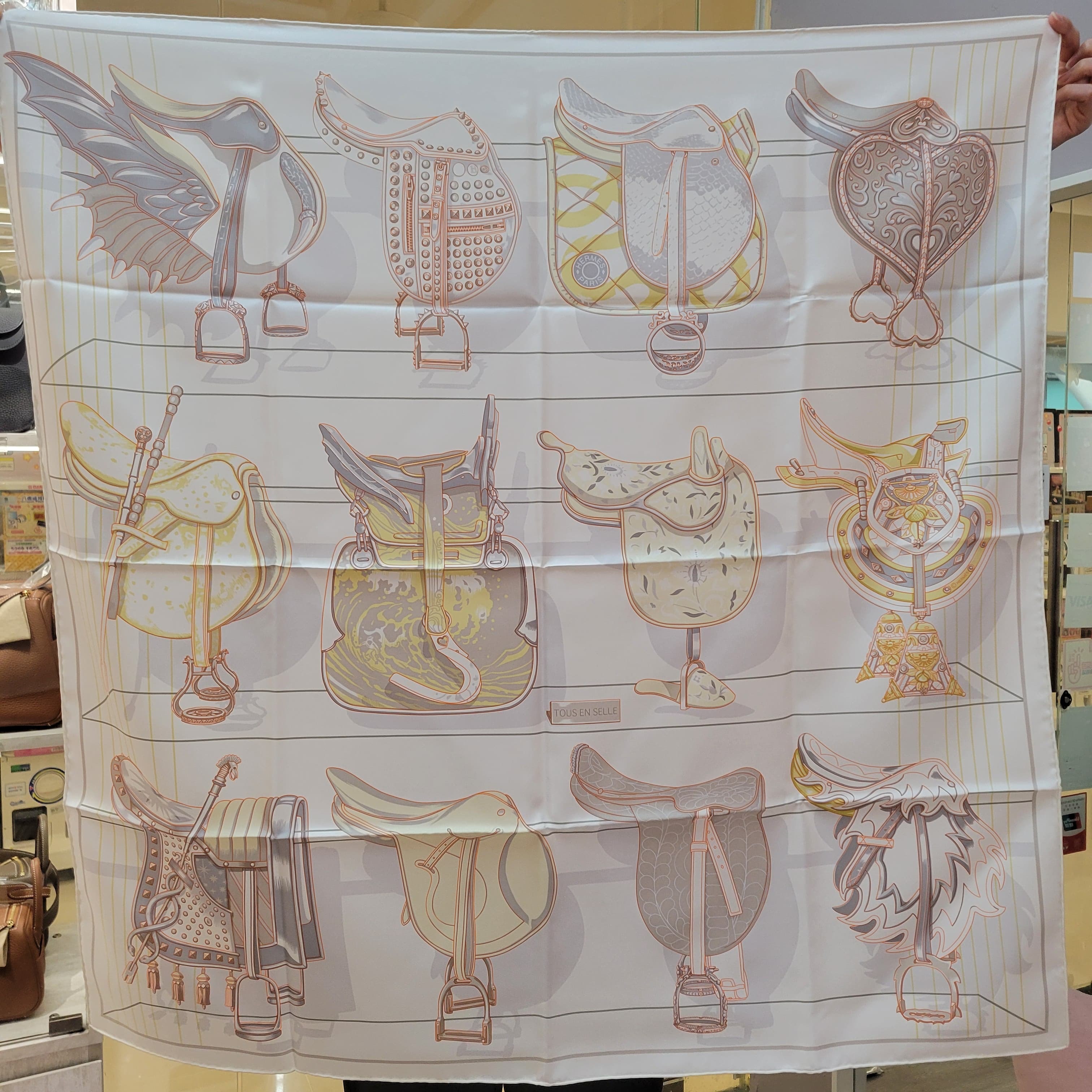 HERMES Tous en Selle scarf 90 blanc / jaune pâle / gris perle