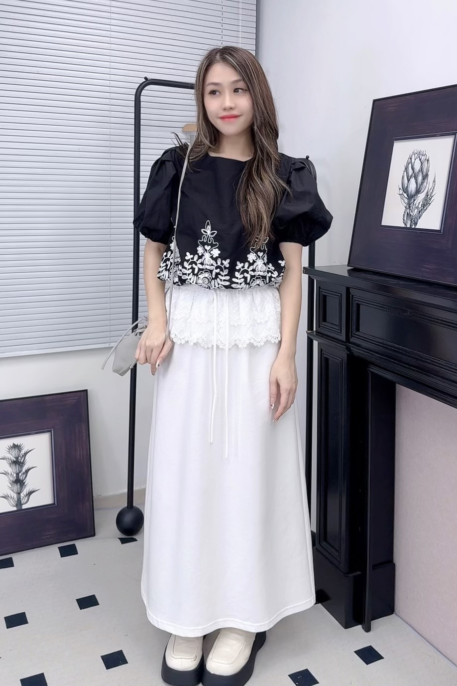 TOP#7040🤍花墨刺繡下擺Top