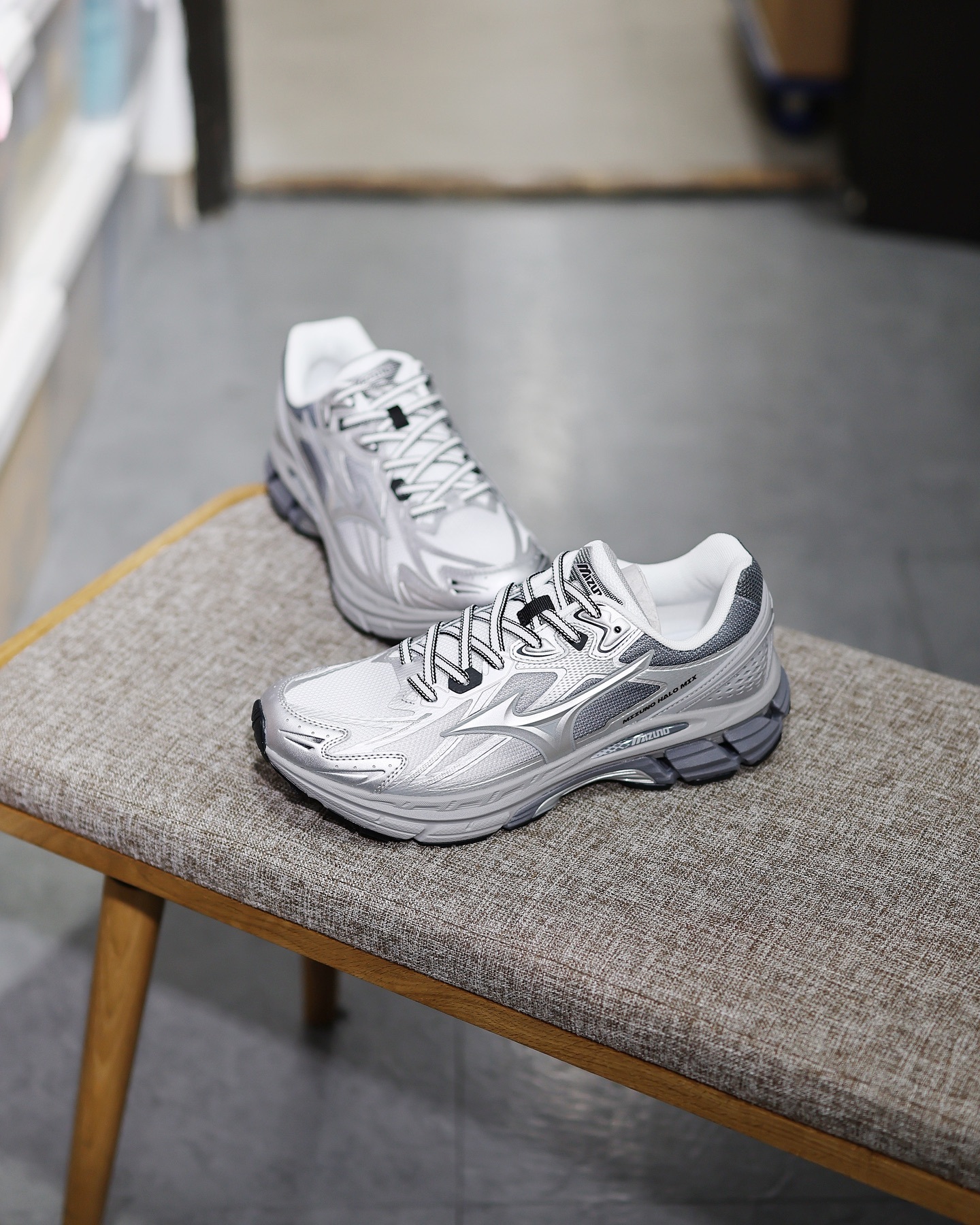 まろん Mizuno Mizuno Halo Mix 'Silver Grey' D1GH240817 | REVERSIBLE