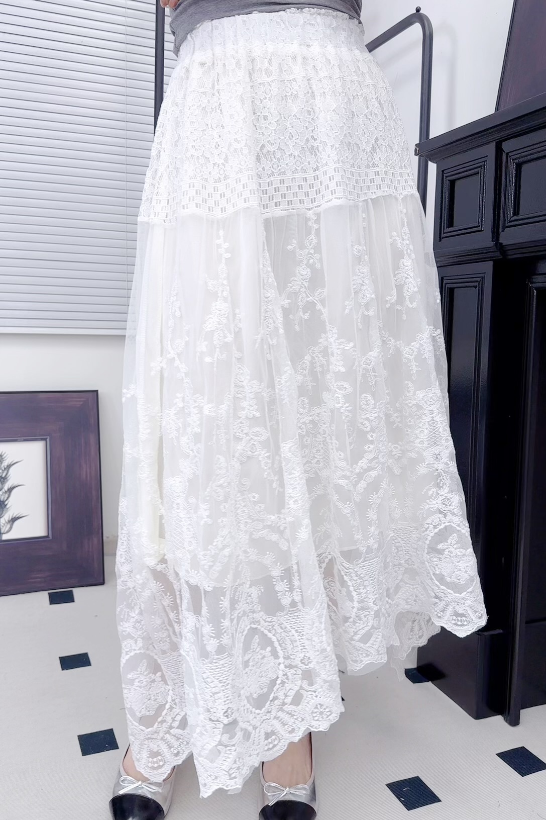 SK#7012🤍Roma Lace Skirt