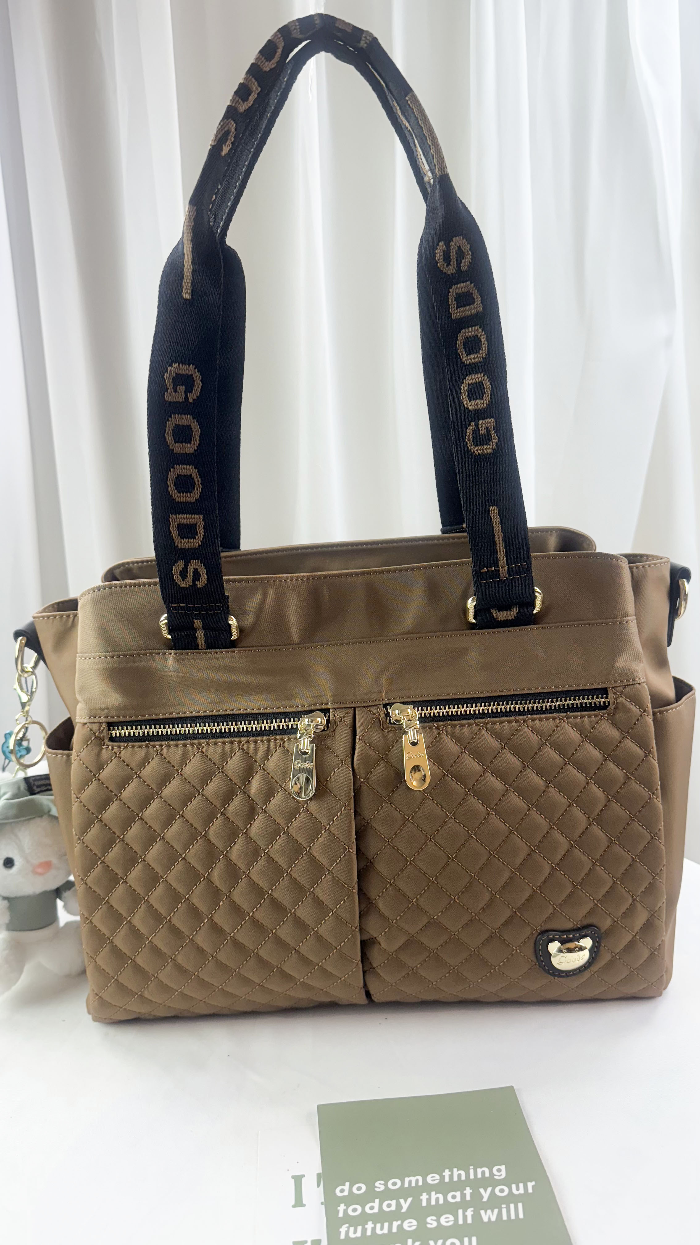 GOODS 棕色菱格紋防潑水手提包 / 側背包 附小熊吊飾 #2877