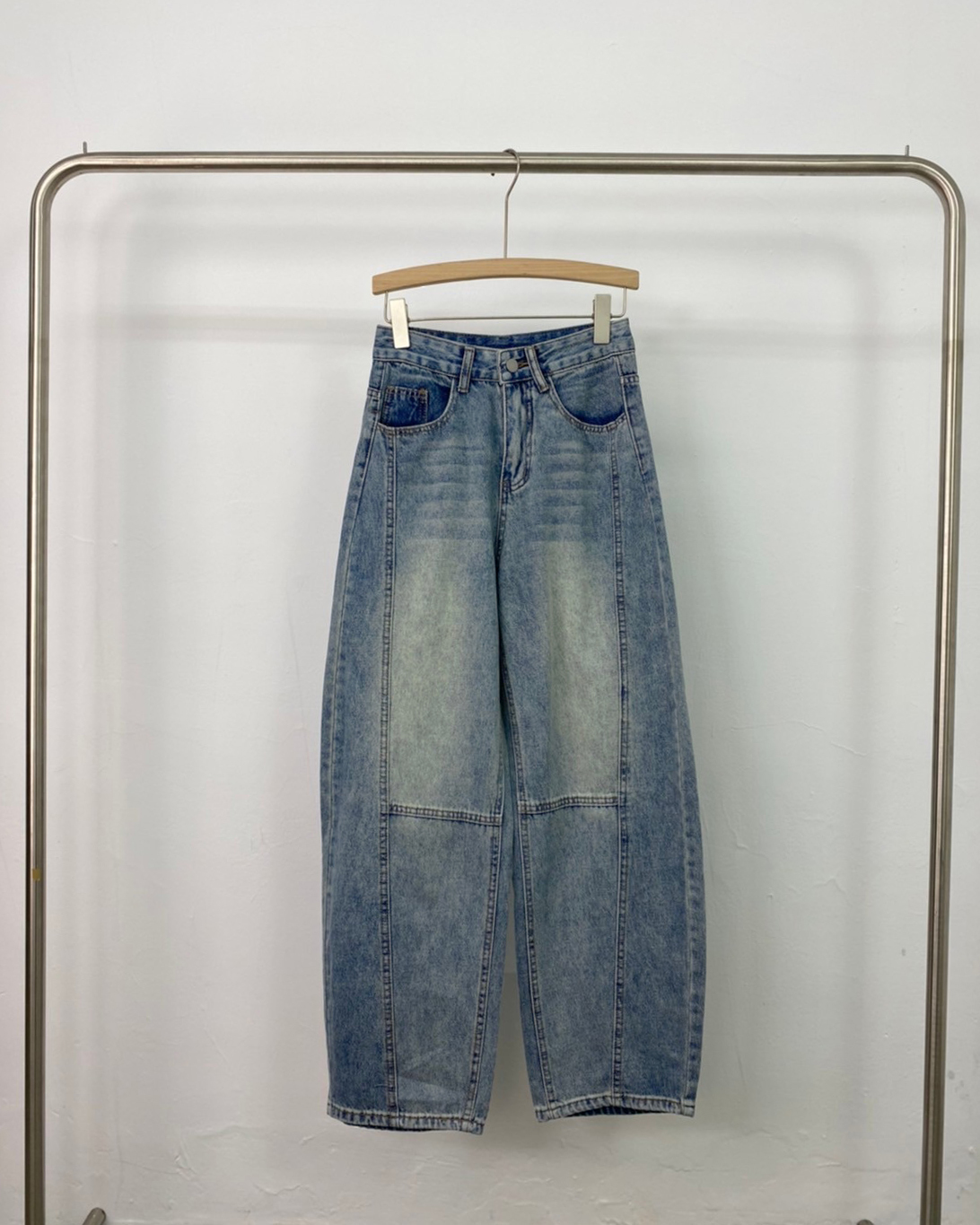 277 拼接錐形牛仔褲 正面照