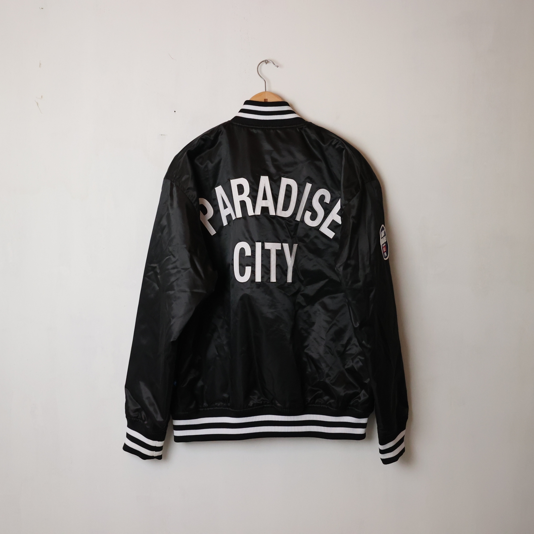 LIBERAIDERS 22A/W LR MAJESTIC STADIUM JACKET SIZE M