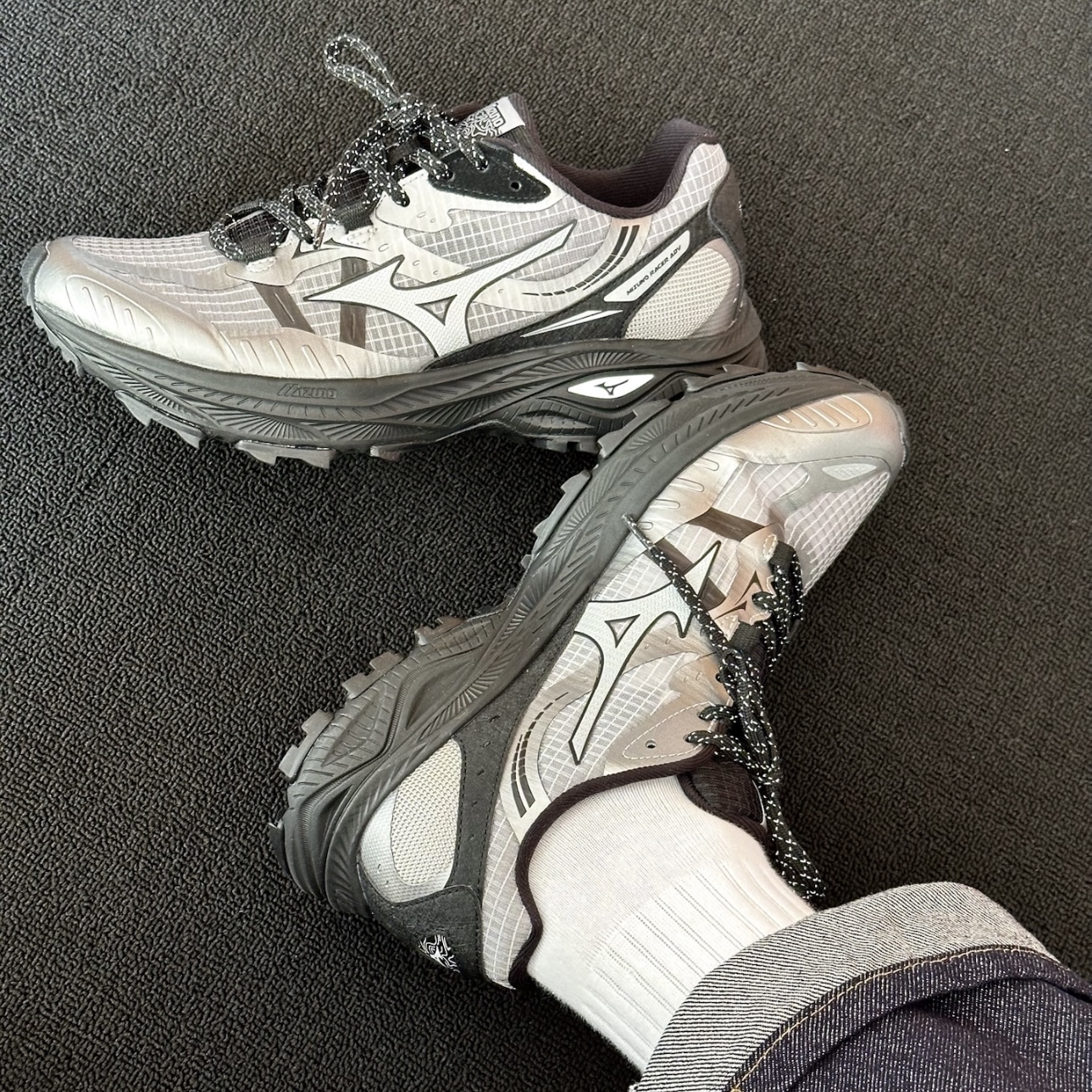 MIZUNO RACER ADV 黑銀 科技感 戶外防滑 跑步鞋 男女同款 美津濃 D1GH241207