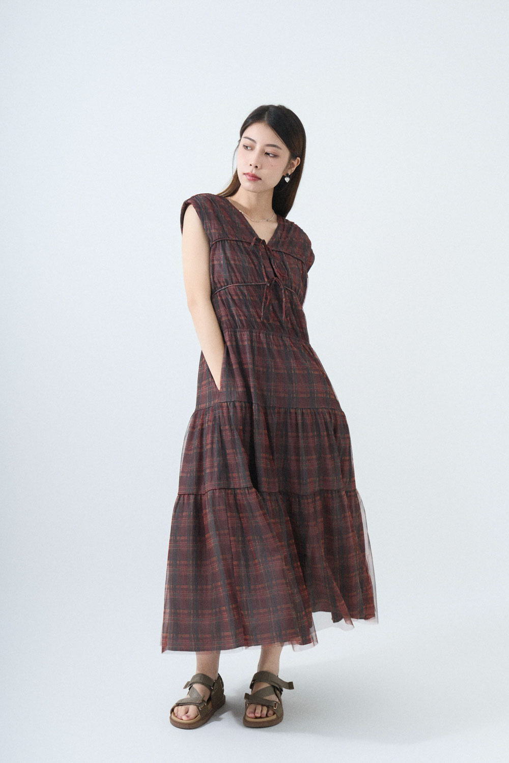 格紋雪紡綁繩領連身長裙 (現貨款式）