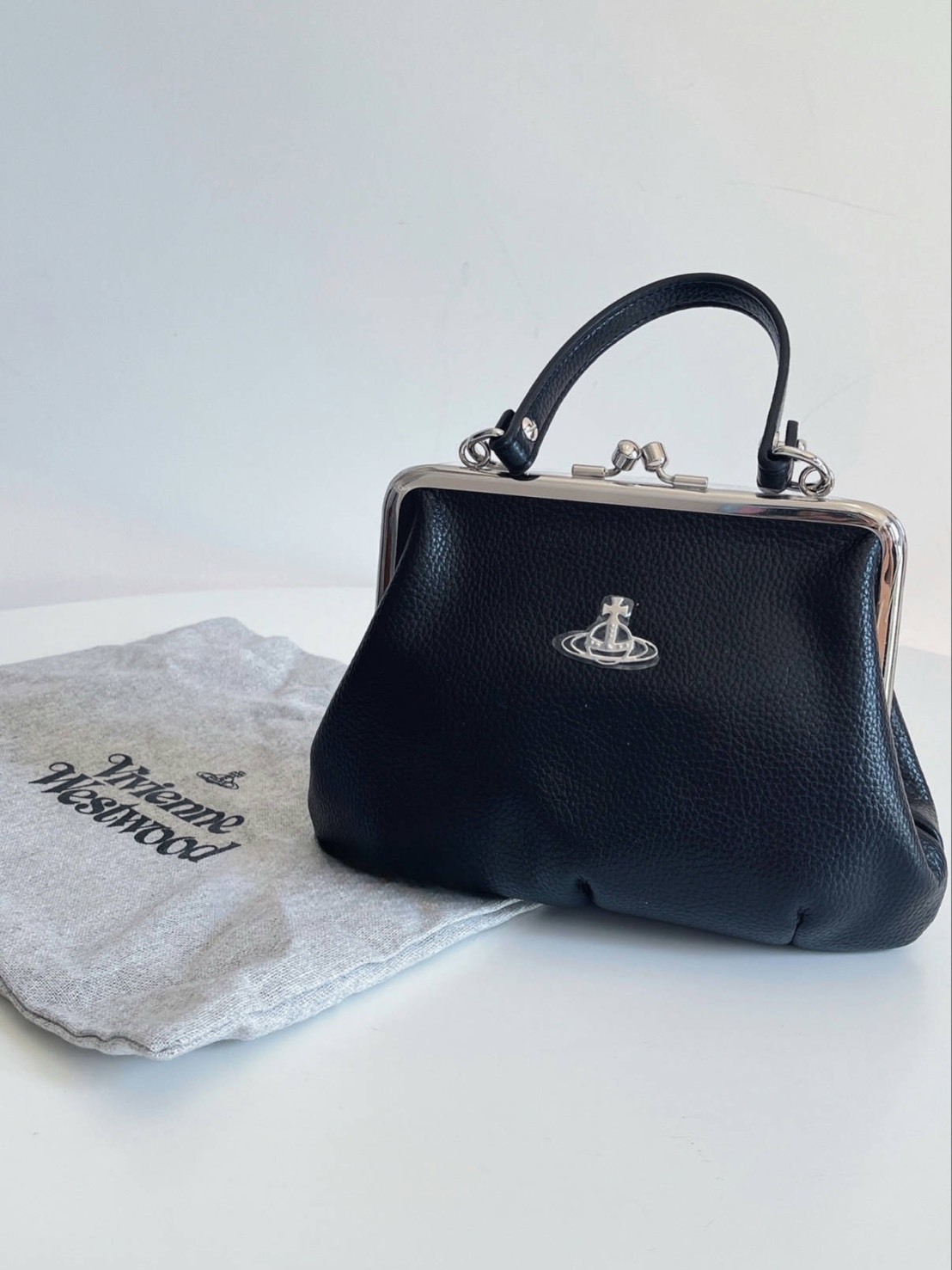 VIVIENNE WESTWOOD 西太后 黑銀餃子包 可拆卸鏈條 5202000342070PFN401