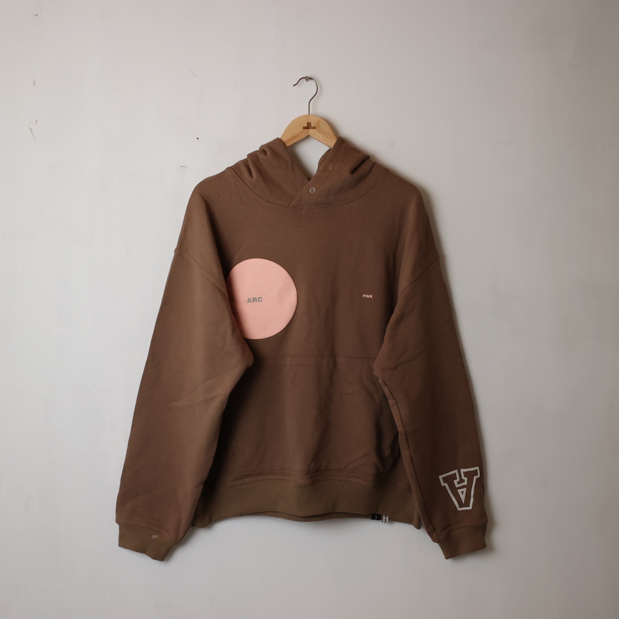 ARC ROOM BUBBLE HOODIE SIZE 2