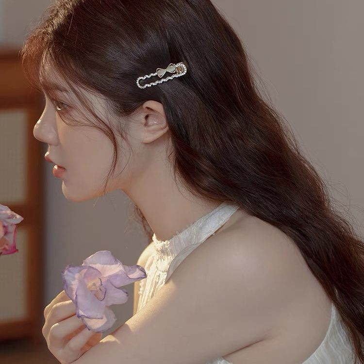 [4 FOR RM10] Korean Rhinestone Cat Eye Bow Hair Clip