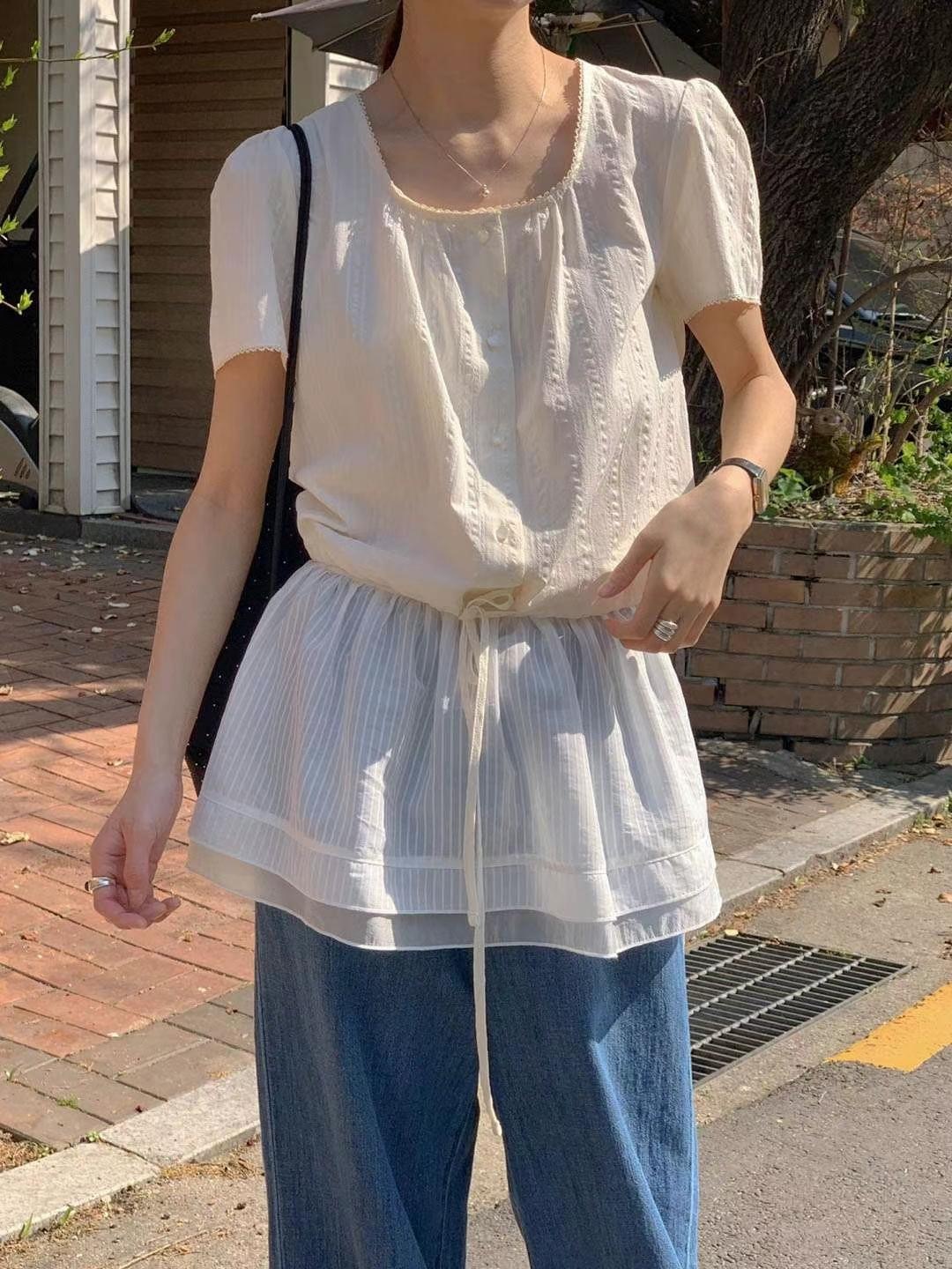 暗花小花邊短袖恤衫