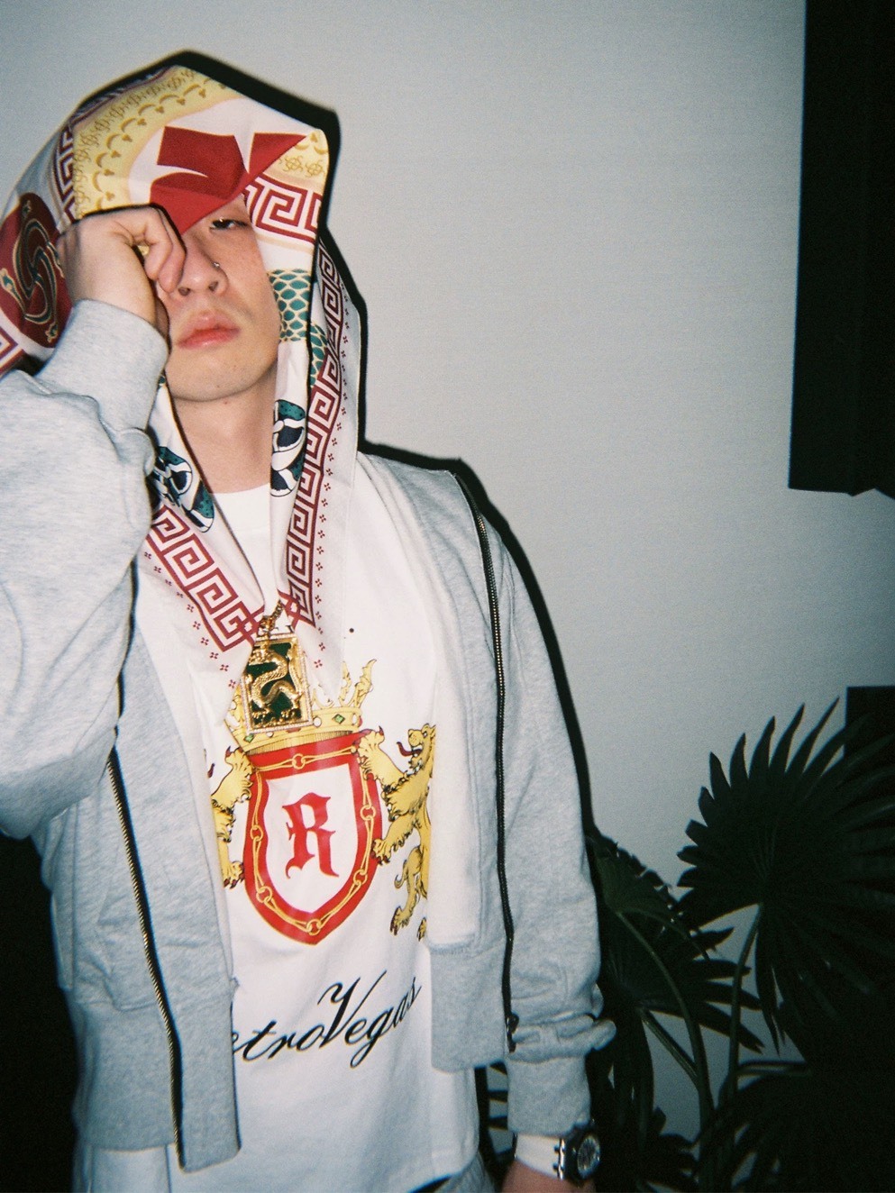 RTVG 雙獅皇冠 R徽章 短袖 T恤