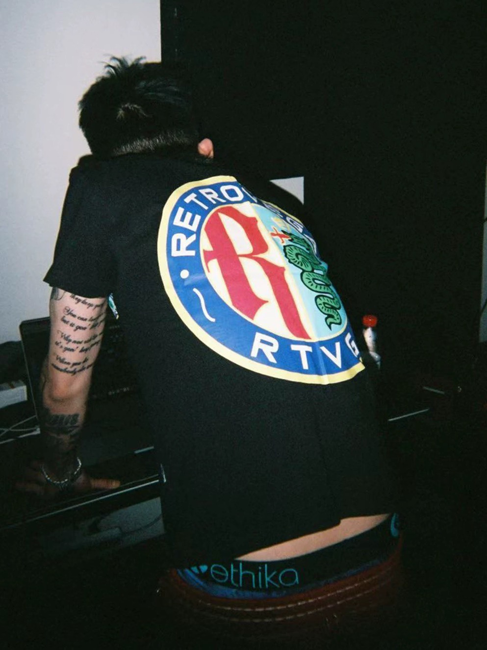 RTVG 阿爾法蛇 徽章LOGO 短袖 T恤