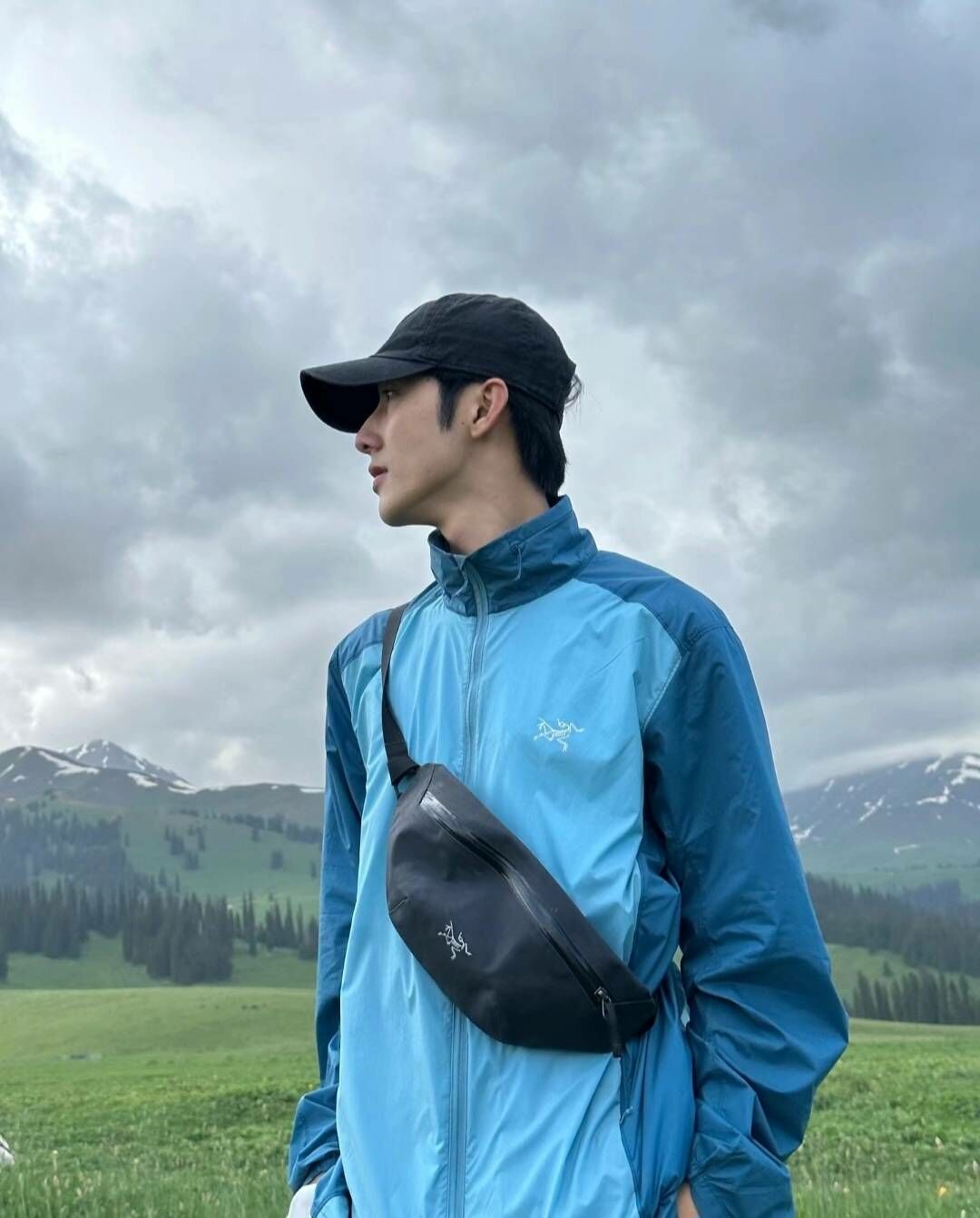 ARC'TERYX Granville 斜背包（黑色）