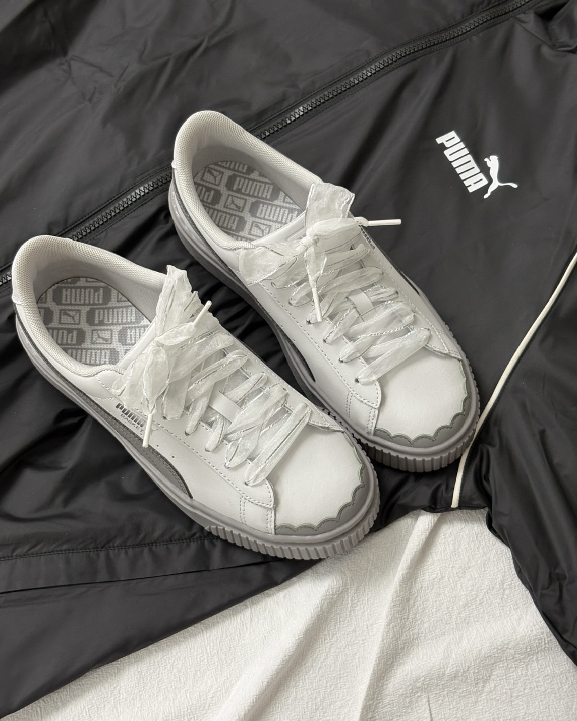 <現貨>PUMA Mostro 板鞋 緞帶 花邊 小厚底 灰色