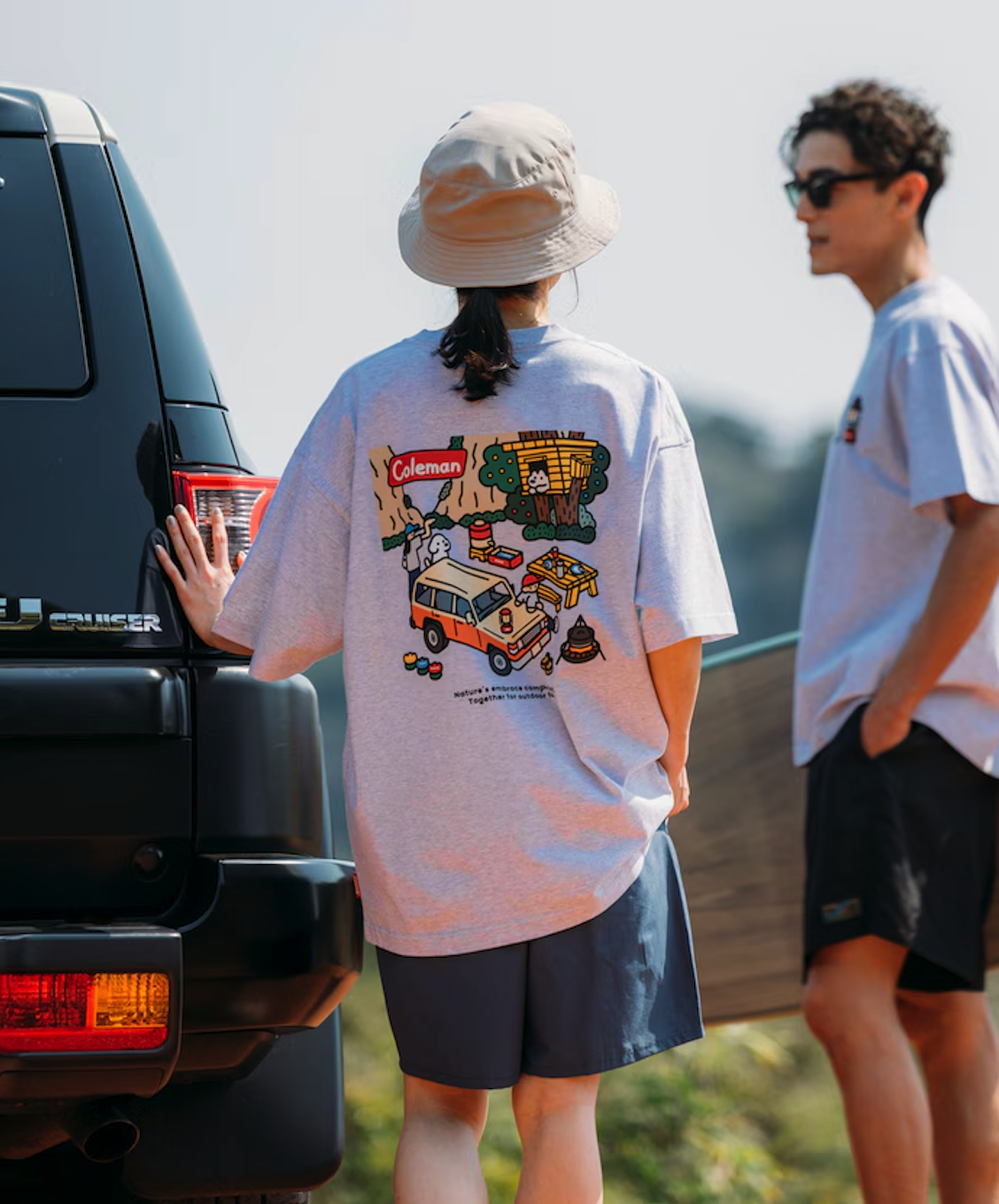 【現貨】Coleman X matsui XFreak’s store 三方聯名 露營場地短tee CM5589