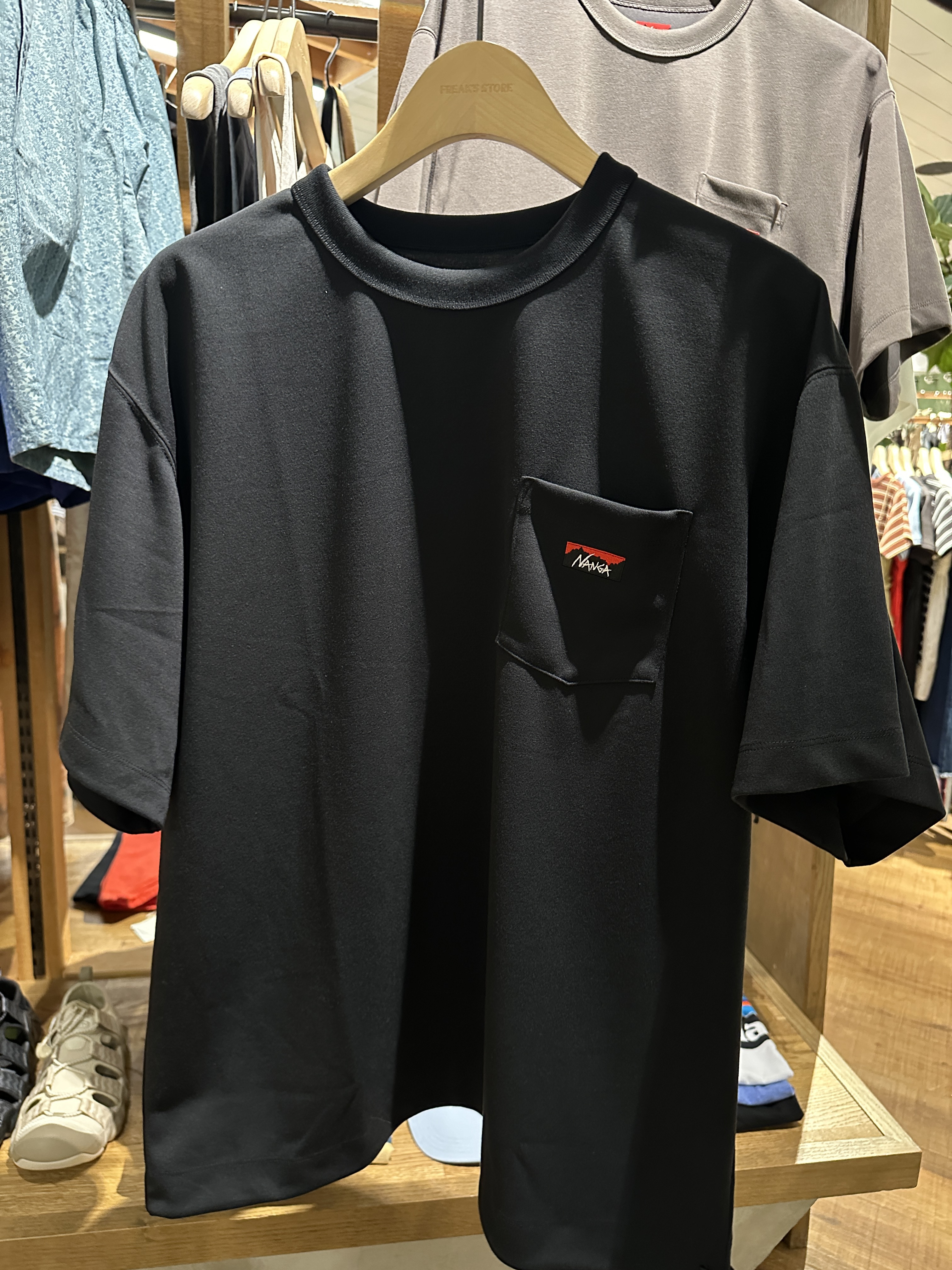 【現貨】NANGA 口袋布標logo短tee 速乾 抗UV 吸濕排汗 別注款