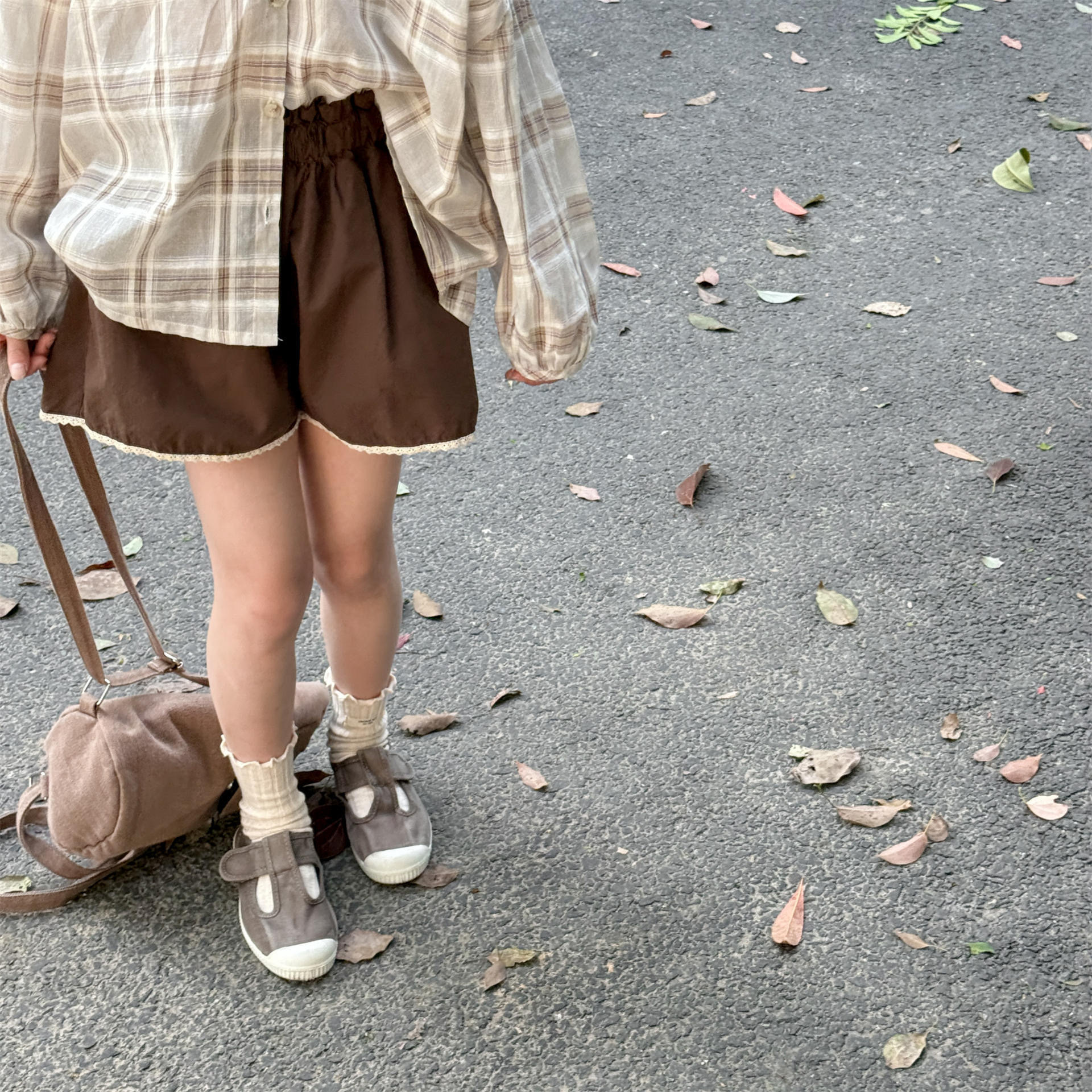 兩色好搭花邊短褲