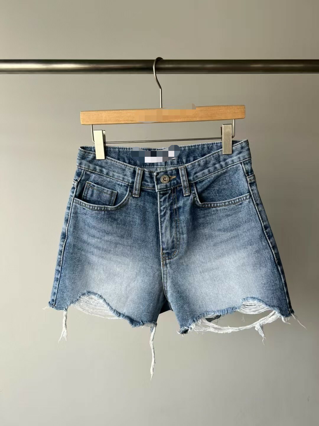 刷藍色破損短褲