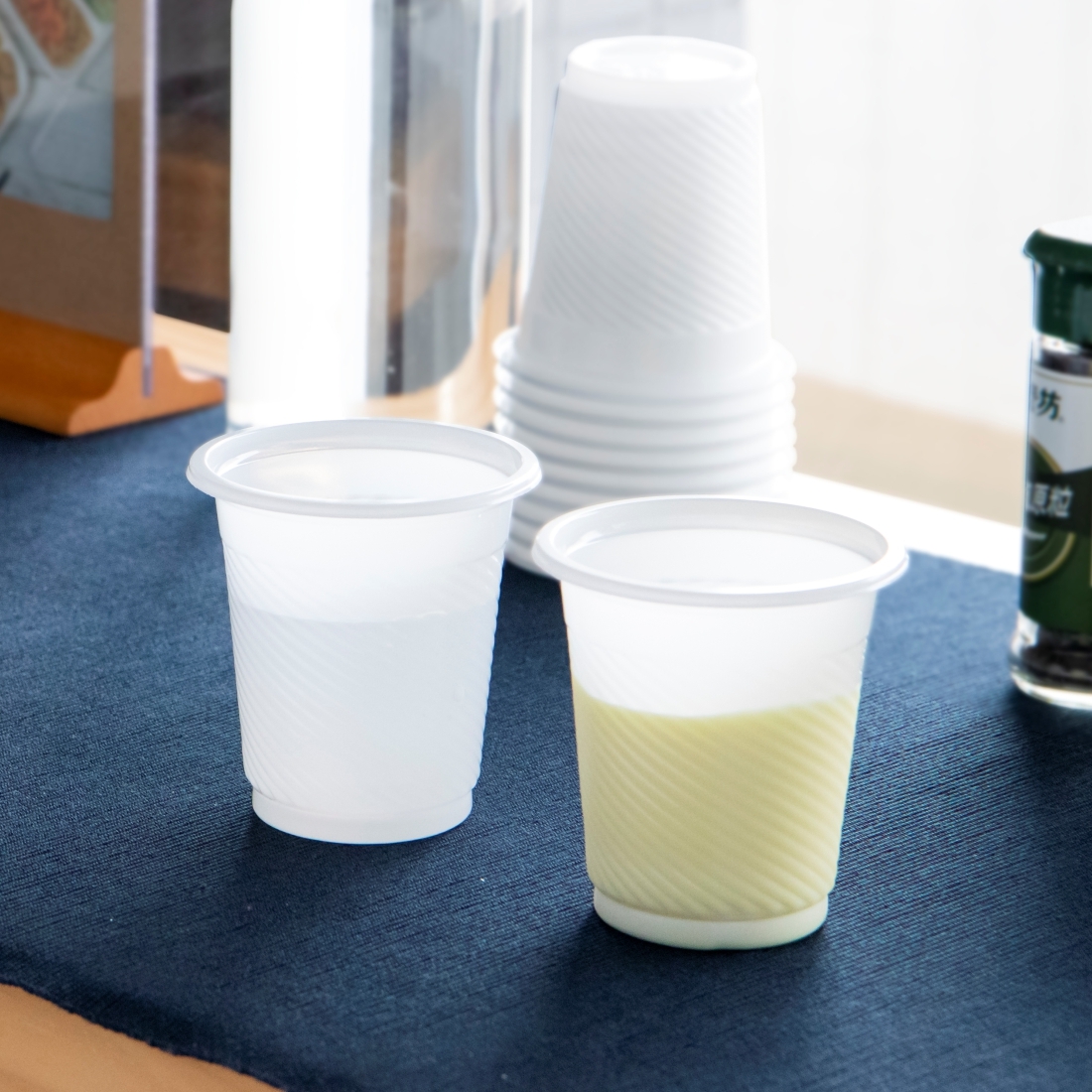 PP塑膠水杯 170cc 白色