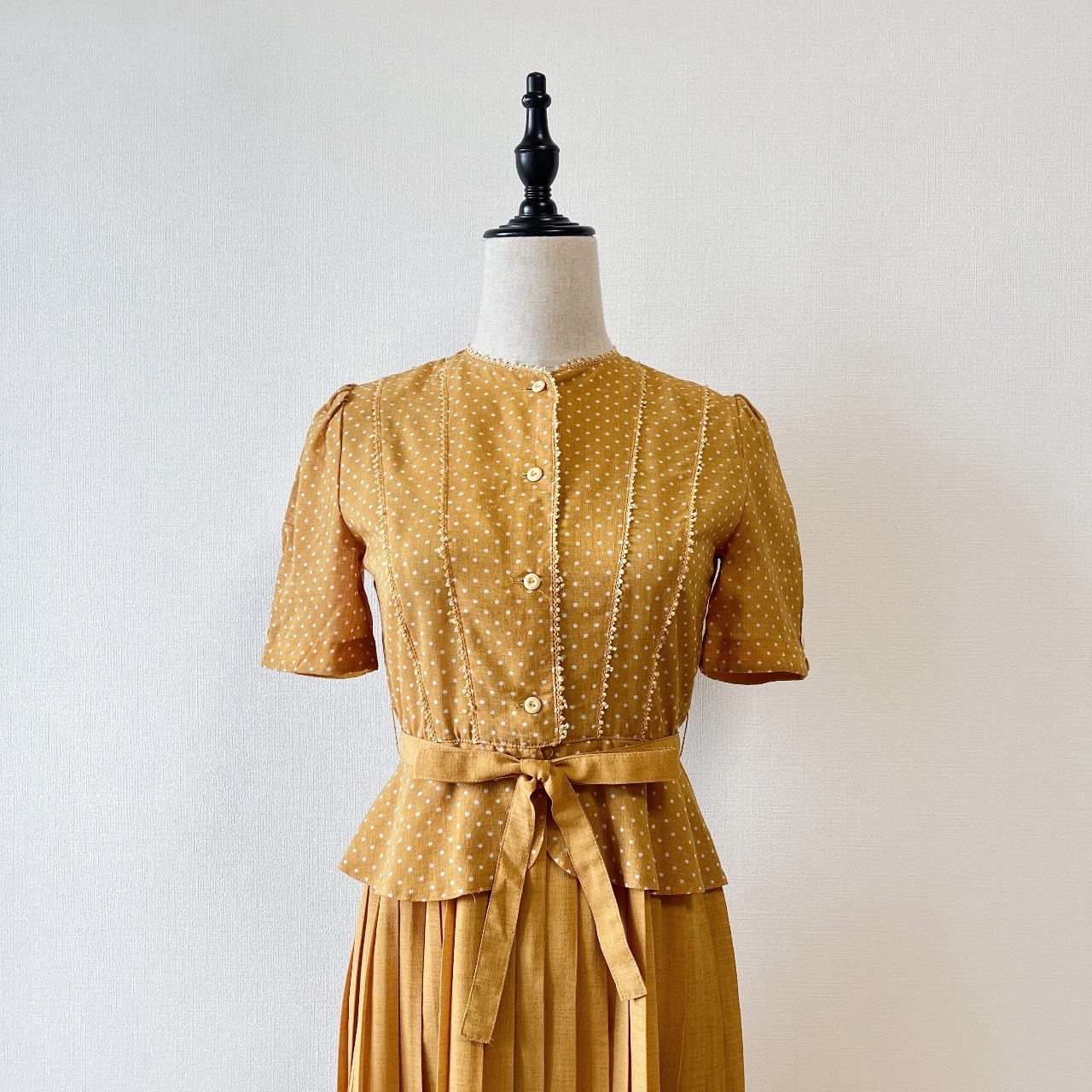 日本製芥末黃色優雅波點連身裙