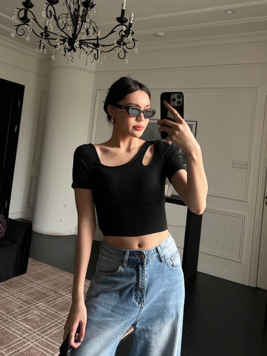 附胸墊純慾風鎖骨挖洞上衣*3色