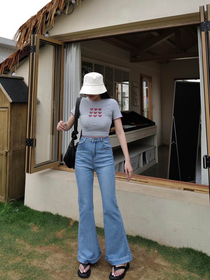 褲管縫線彈力淺藍喇叭褲