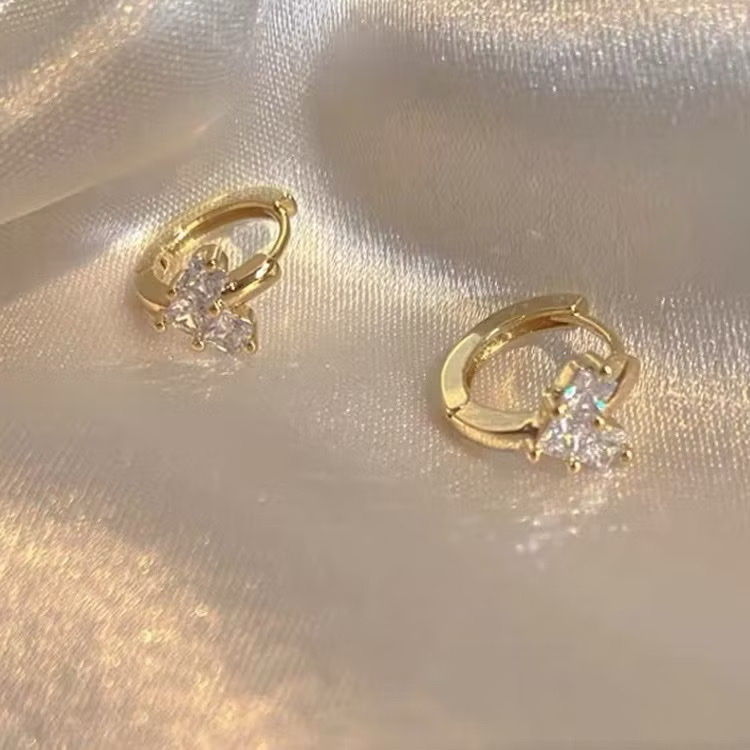 精緻閃bling愛心鑽耳釦釘