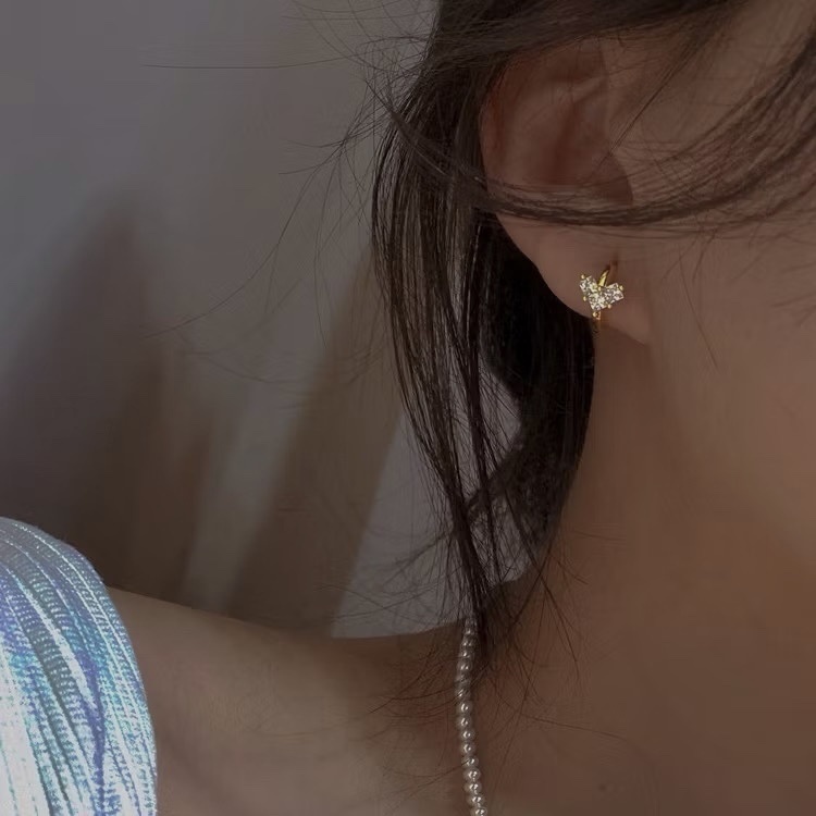 精緻閃bling愛心鑽耳釦釘